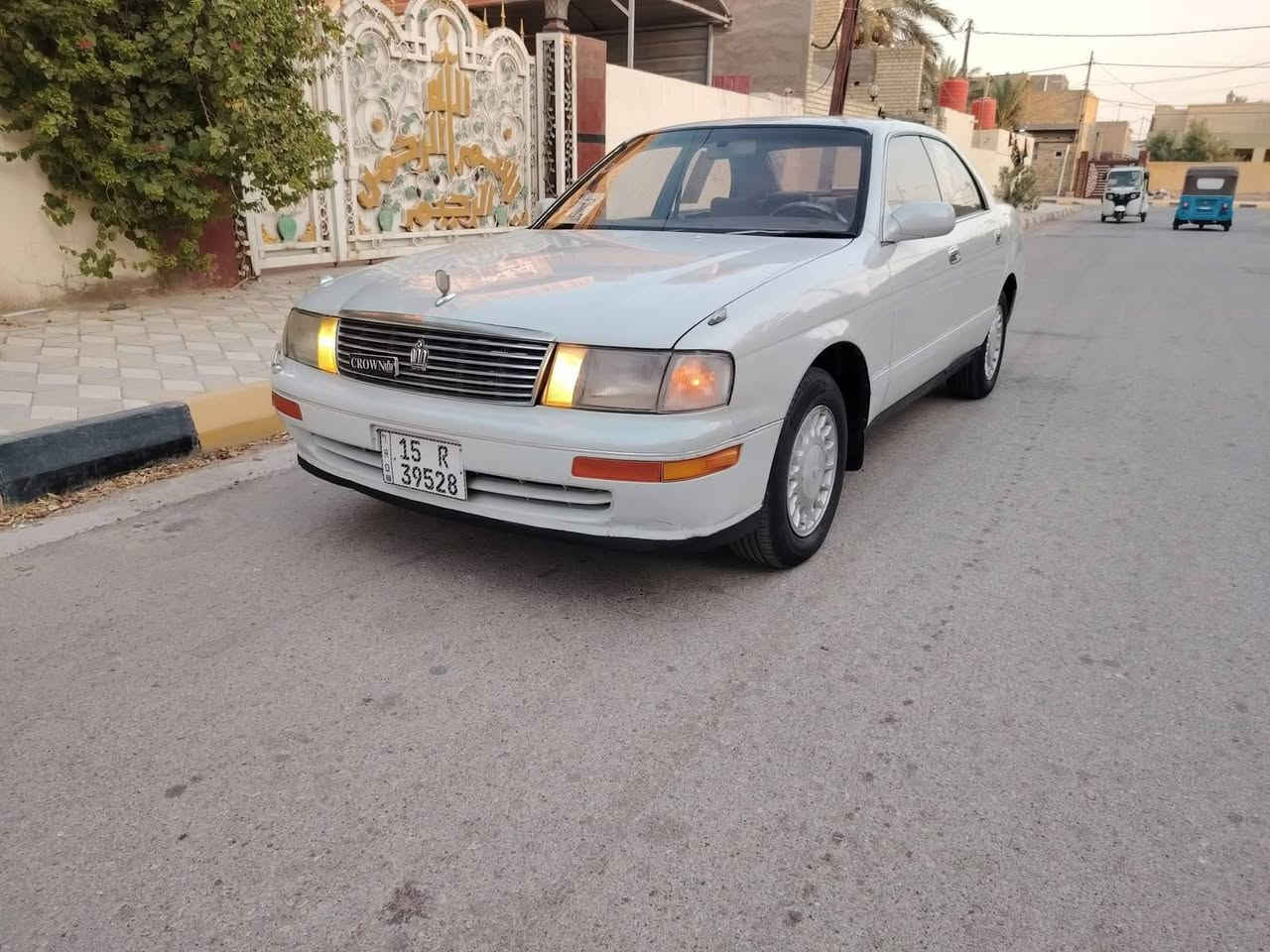 السلام عليكم بطة كراون متصل موديل 93 رقم انبار مشروع وطني بسمي سنويه لل ٣٠ رقم انكليزي تحويل مباشر مشروع وطني هزه جديده تحويل بكل المحافظات كهربائيات كلها شغاله لايت زنون مكينه كير حداديه تخم تاير مكفولات تبريد ثلج شاشه تاب مضخم صوت مكفوله من كص ونقل جثه وضربه سعر(58(وبيها مجال بسيط مكان السياره البصره سفوان***********()
***********
 شرط السياره احلى من صور بهواي تجي تشوفها ماعجبتك تاخذ مصاريفك البصرة, العراق
