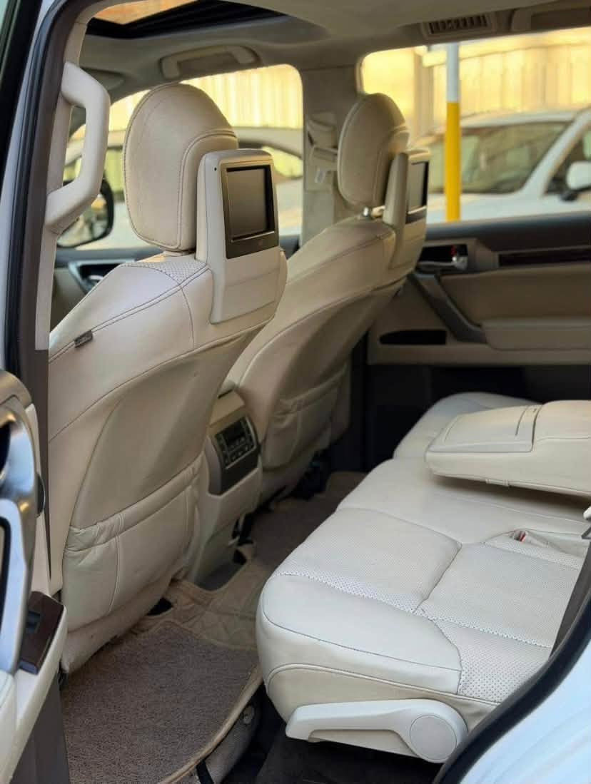 لكزس 2015
GX460 
ابرايم اصلي
داخل بيجي
كشنات كهرباء وجلد
تبريد تدفئه كشنات
فتحه سقف-حساس امامي وخلفي
4 كامرات
محرك بلادي ما مفتوح
سياره مكفوله وجديده 
بيها بارد بيسط باب الخلفي
السعر 300$
***********
