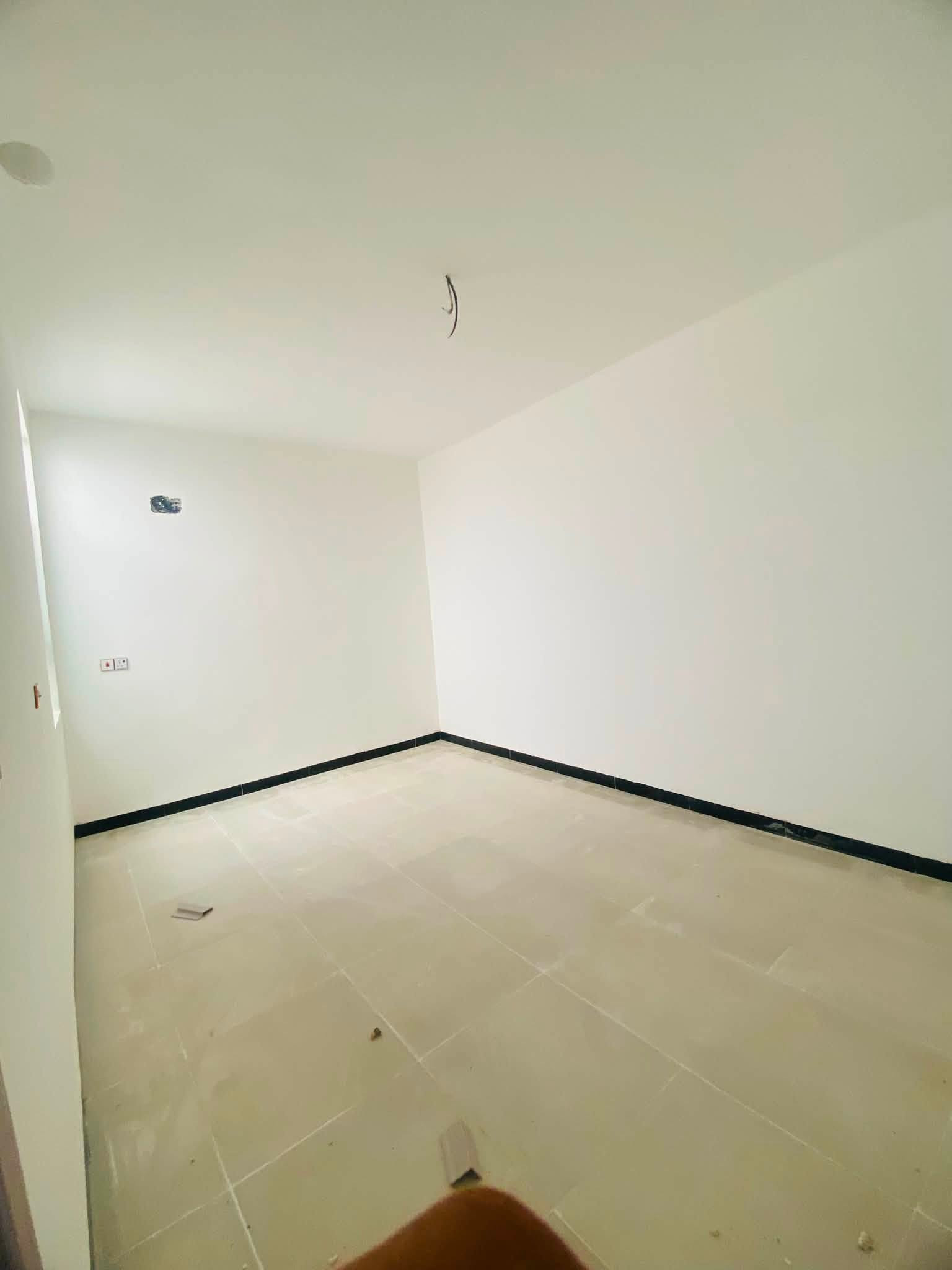 سلام عليكم
بيت 🏠 للبيع مساحه100متر

طابو زراعي 

بيت جديد ما مسكون غرفه +صاله+مطبخ +استقبال 

حمامات
بناء طابوق  أساس سقف صب كونكريت مركزي

سعر 41مع مجال 💸 

جميع الخدمات متوفر كهرباء +ماء+شارع 10م

شارع صب عمود ٣٢١قريب ع سوق 

***********للاتصال 

***********واتساب
