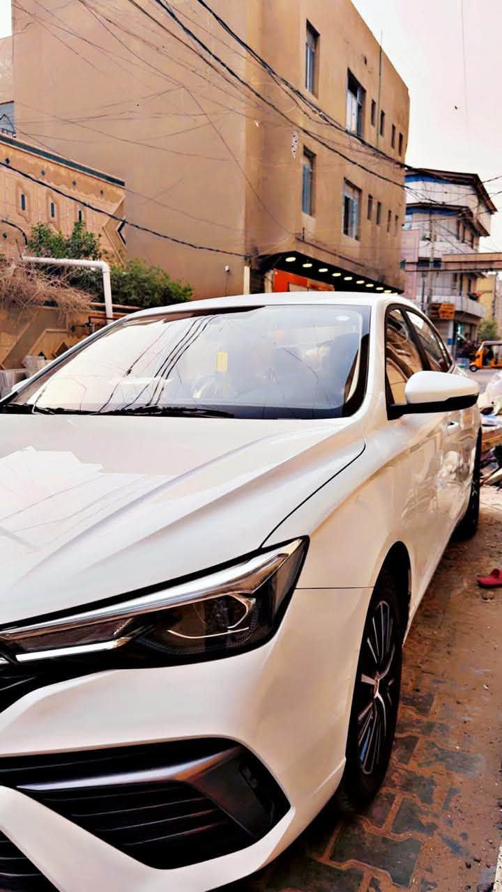 السلام عليكم.
للبيع للبيع🤍
MG5 )PLAS) شكل الامضلع
المواصفات. فول عدا الفتحه
ماشيه 31 ألف
السياره كفاله عامه فقط بيها بلهلال الخلفي شخط اثر دراجه
 
مكينه وكير اوتو وعادي 8نمر

السياره تحويل مباشر اب اسمي

بعدها داخل الضمان ضمانها 6سنوات✅
 
السعر    116$  وبيها مجال 🤍

مكان السياره  بغداد الكرخ حي العدل

الاستفسار ***********  واتساب +هاتف

وداخل المنشور موجود صوره الهلال وفديوات للسياره🤍
