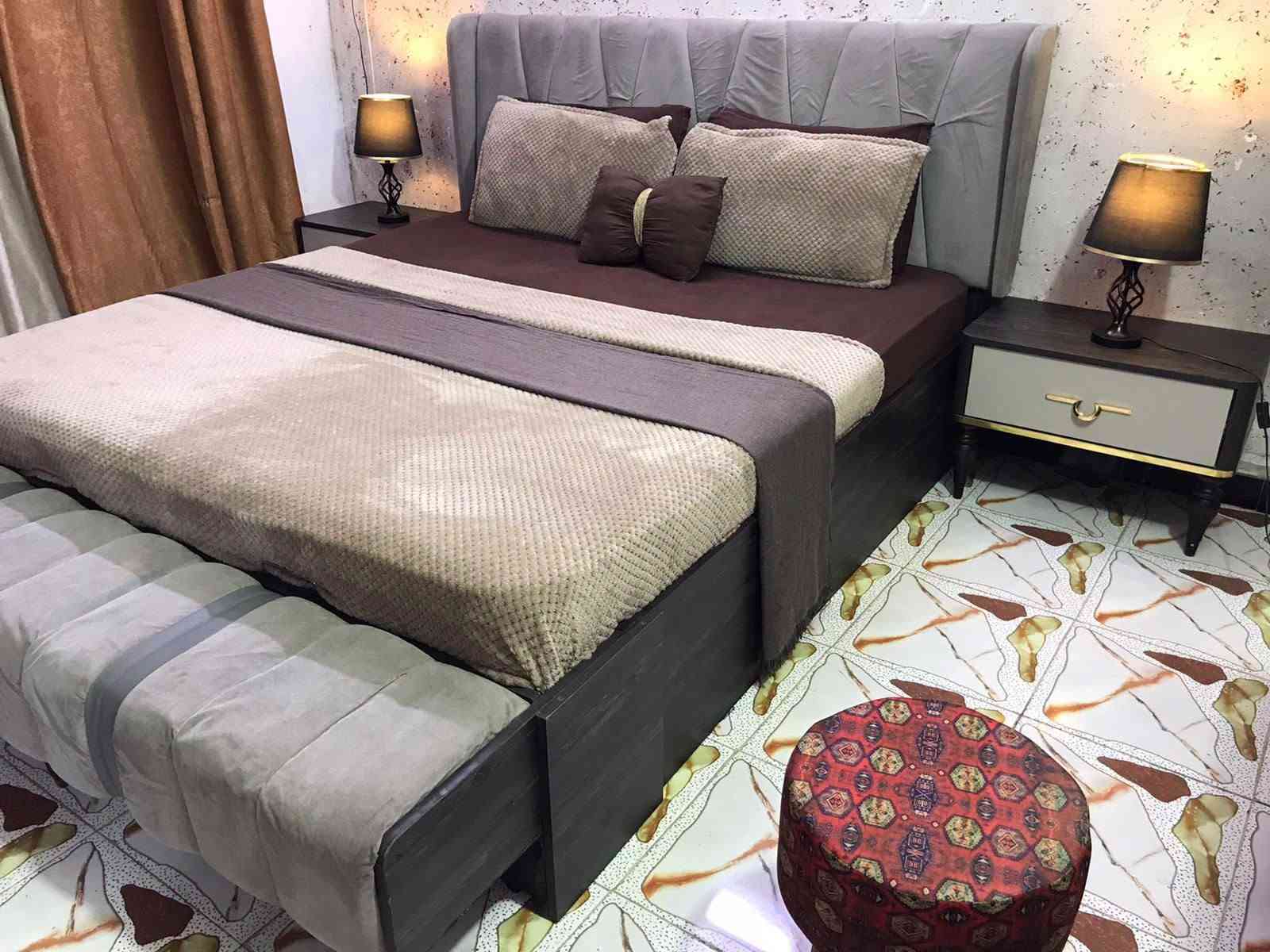 غرفة تركيه المودرن للبيع نضافه ١٠٠٪١٠٠
جديدة مابيها أي ضرر شرط جديدة
٩ قطع أصليه تكمه قويه السرير مخزن
***********
