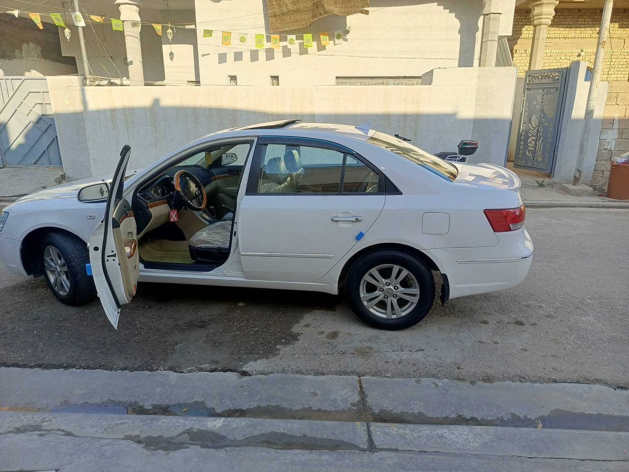 للبيع سوناتا موديل 10 رقم بغداد نكليزي بسمي محرك 2000 تخم تاير تبريد ثلج السعر 105 المكان فلوجة /***********
