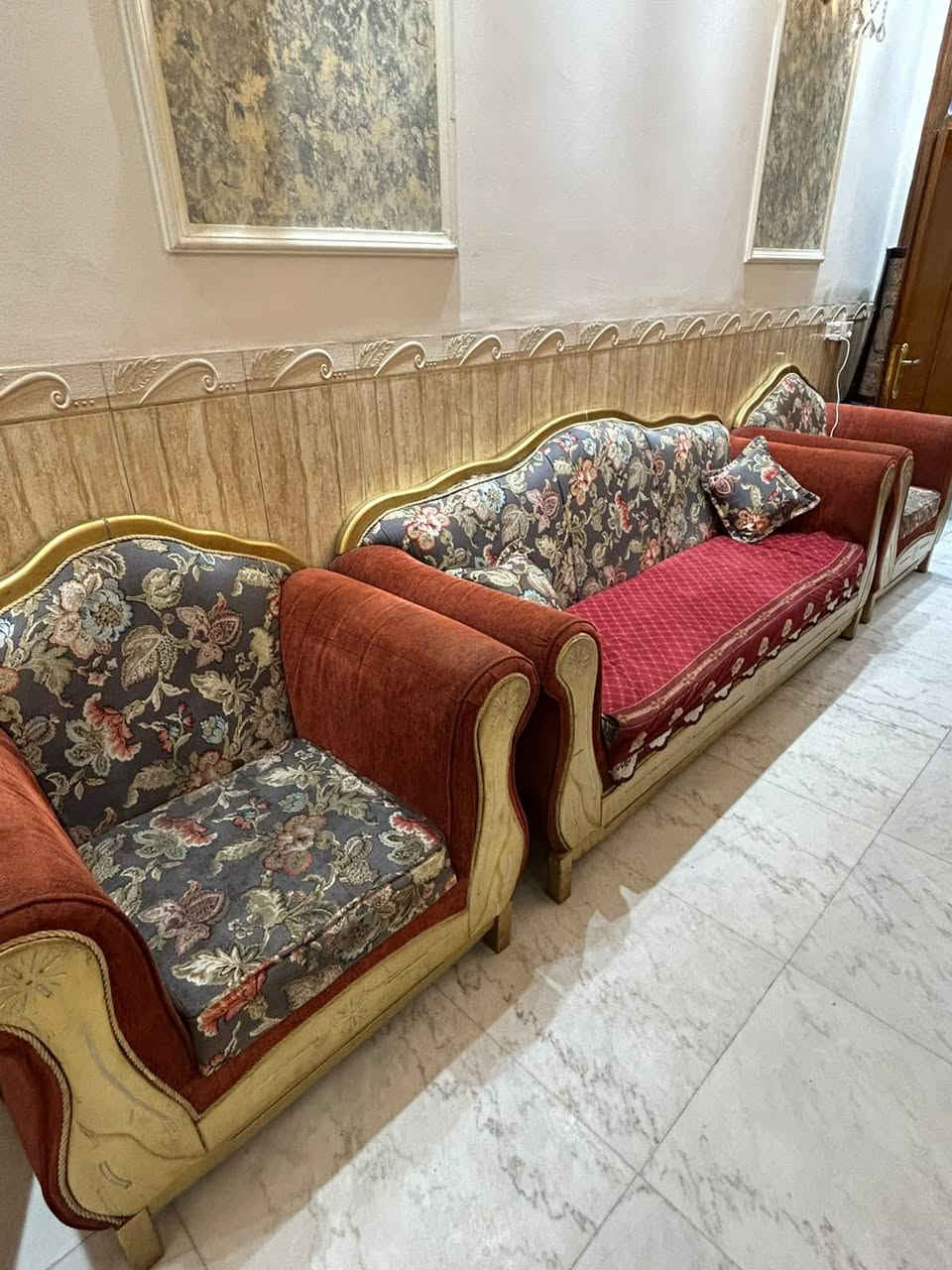 صوفا ١٨مقعد • درجة أولى • بغداد