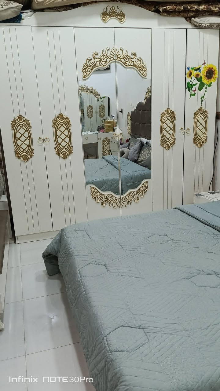 غرفة نوم • ٨ قطع • نضيفه