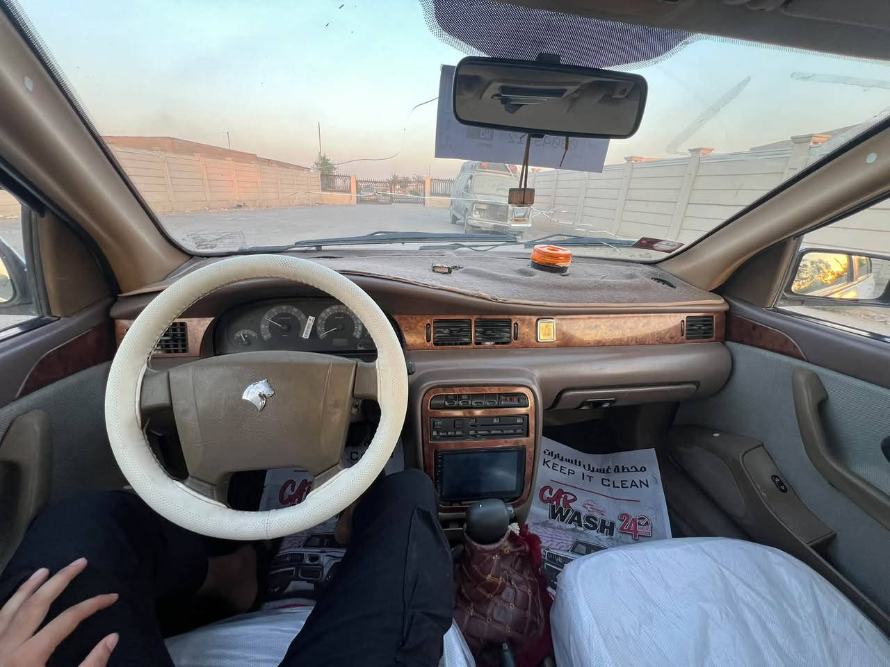 السلام عليكم
سمند موديل ٢٠١١ محوره كير ومكينه كورلا الحديث بيكاتشو ١٦٠٠ كير ومكينه جدد مكفولات 
مصفره غرامات تحويل ثاني يوم 
مصبوغه حزام جماليه 
حداديه صدر تخم تاير جديد 
دواخل عسلي دوشمه جديده شاشه لمس 
كهربائيات كله شغاله 
لسعر ٤٢ مجال قليل 
مكاني بغداد 
رقمي ***********
