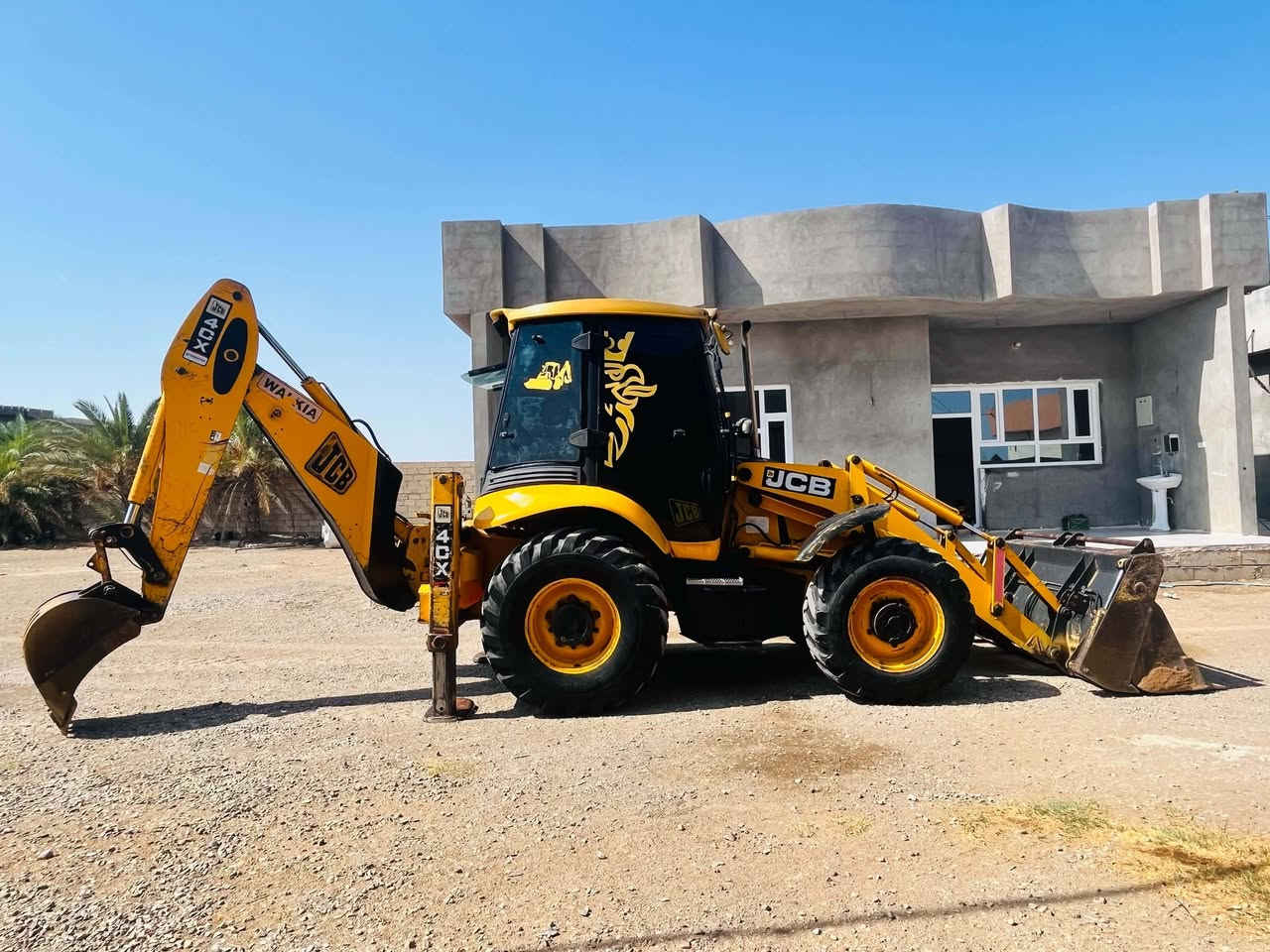 للبيع 
CX4 رقم اربيل 
2006 
لسعر 330 وبيه مجال ***********

