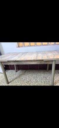 ميز • مستعمل