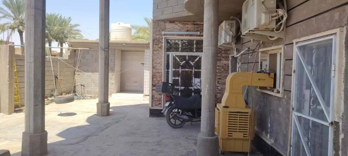 مكلف بالنشر مكلف بالنشر مكلف بالنشر 
يوجد بيت للبيع طابقين الطابق الأول حجر والطابق الثاني بلوك طابق الأول كامل والطابق الثاني بعده ماكامل البيت طابو تحويل مباشر 
مساحة البيت 600متر 
السعر 62
مكان البيت قرب مدرسة المستقبل 
للأستفسار الأتصال علئ هذا الرقم صاحب البيت ***********
