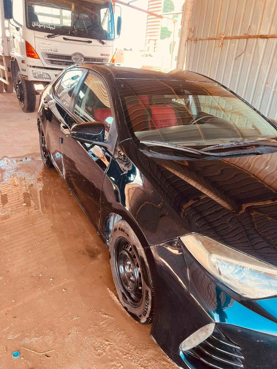 كورلا٢٠١٧ ورد صبغ ٣ قطع بدون دخل السنويه جديده السياره خيرمن الله السعر ١١٥ وبي مجال العنوان السياره كربلاء الحسنيه *********** اتصل
