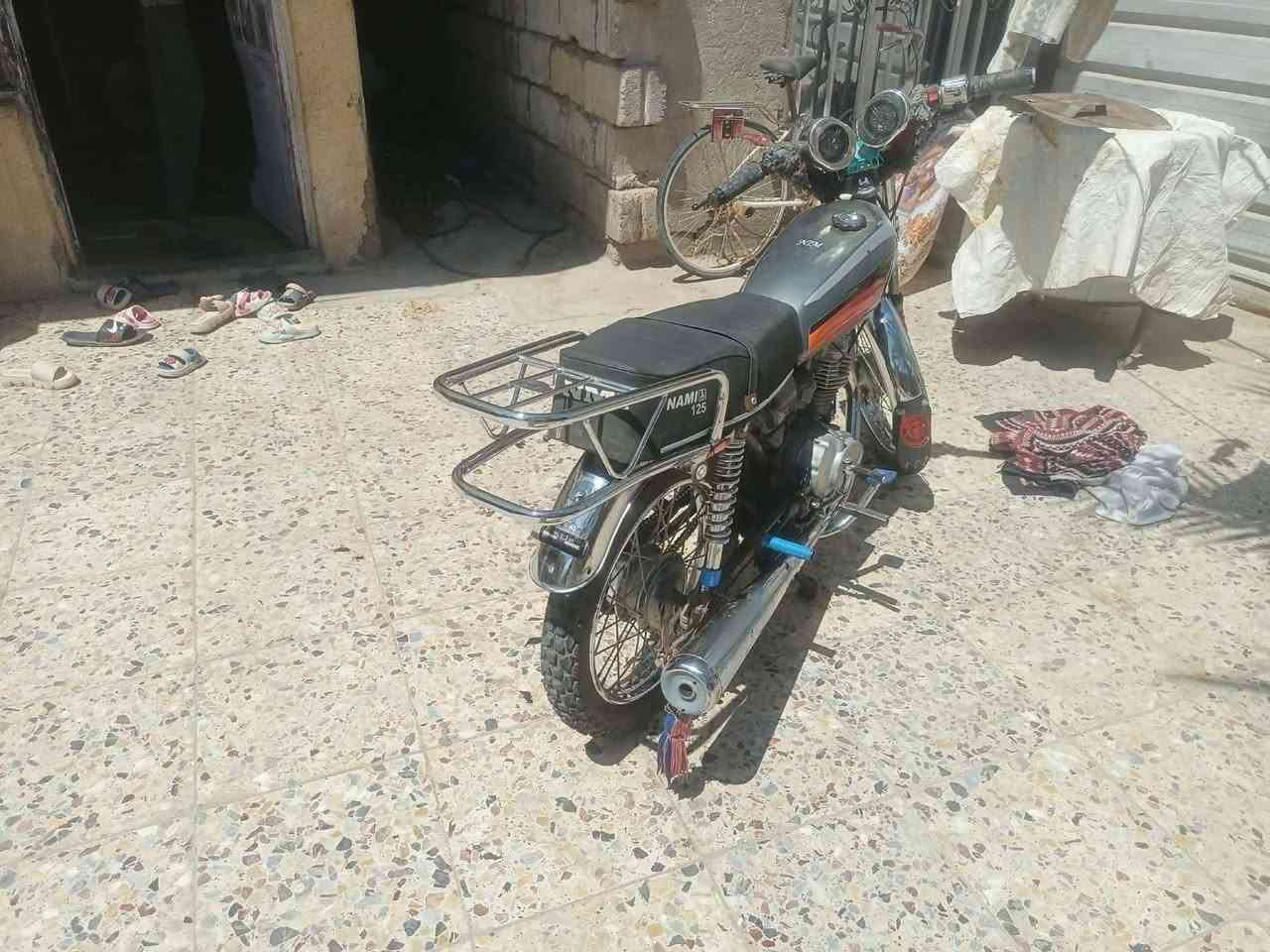 السلام عليكم درجة اربع كير البيع كامل هندر واحد مكينه كفاله كهربائية شغله درجة كلك رقم شصي  ابو ليته كلك كلك مكفول من السرقه عنوان كربلاء طويريج السعر 375وبي مجال ***********
