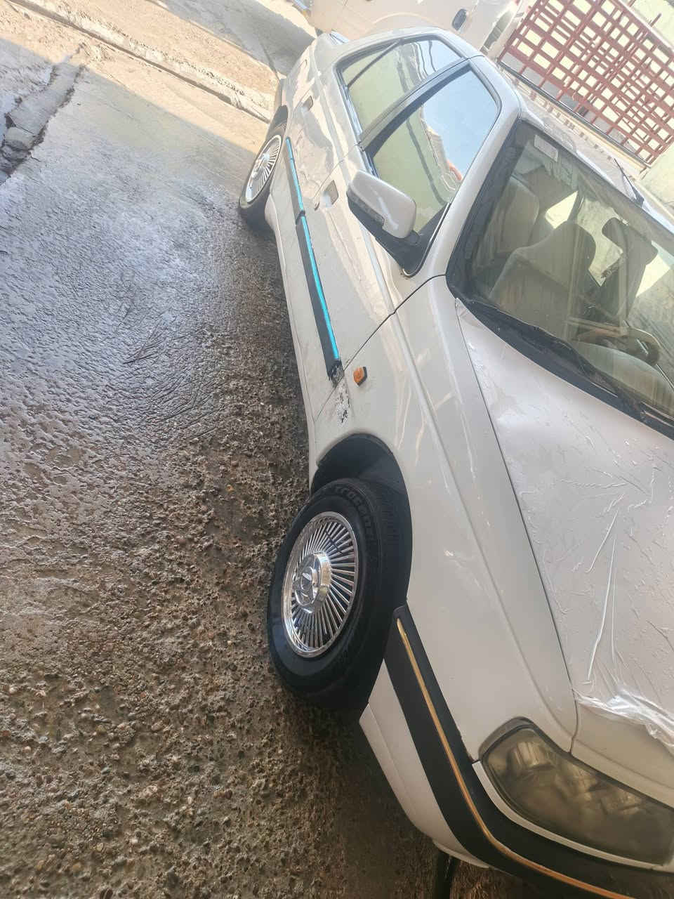 بيجو 405 للبيع رقمه نجف مديل9 مكفوله وجاهزه
مكاني نجف 
***********
