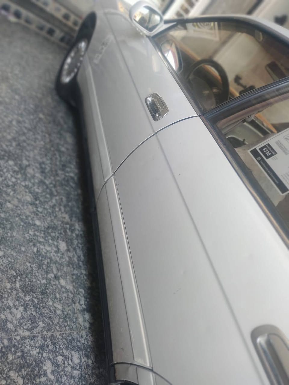 سياره بطه متصل للبيع رقم بصره انكليزي موديل 2000
الون لؤلؤي مكينه وكير في في تي جدد حاويه 
مكفولة من الصبغ والظربه والكص ونقل جثه وعيب شرعي 
حداديه جديده تبريد ثلج أمامي وخلفي منظومة كامله شديت تخم تاير كهربائيات كلها شغاله كشنات كهربائيه السياره جاهزة مال جني لايت زنون عالي ناصي مسجل 
مكان ناصريه مركز رقم تليفون *********** 
السعر 53 بيها مجال
