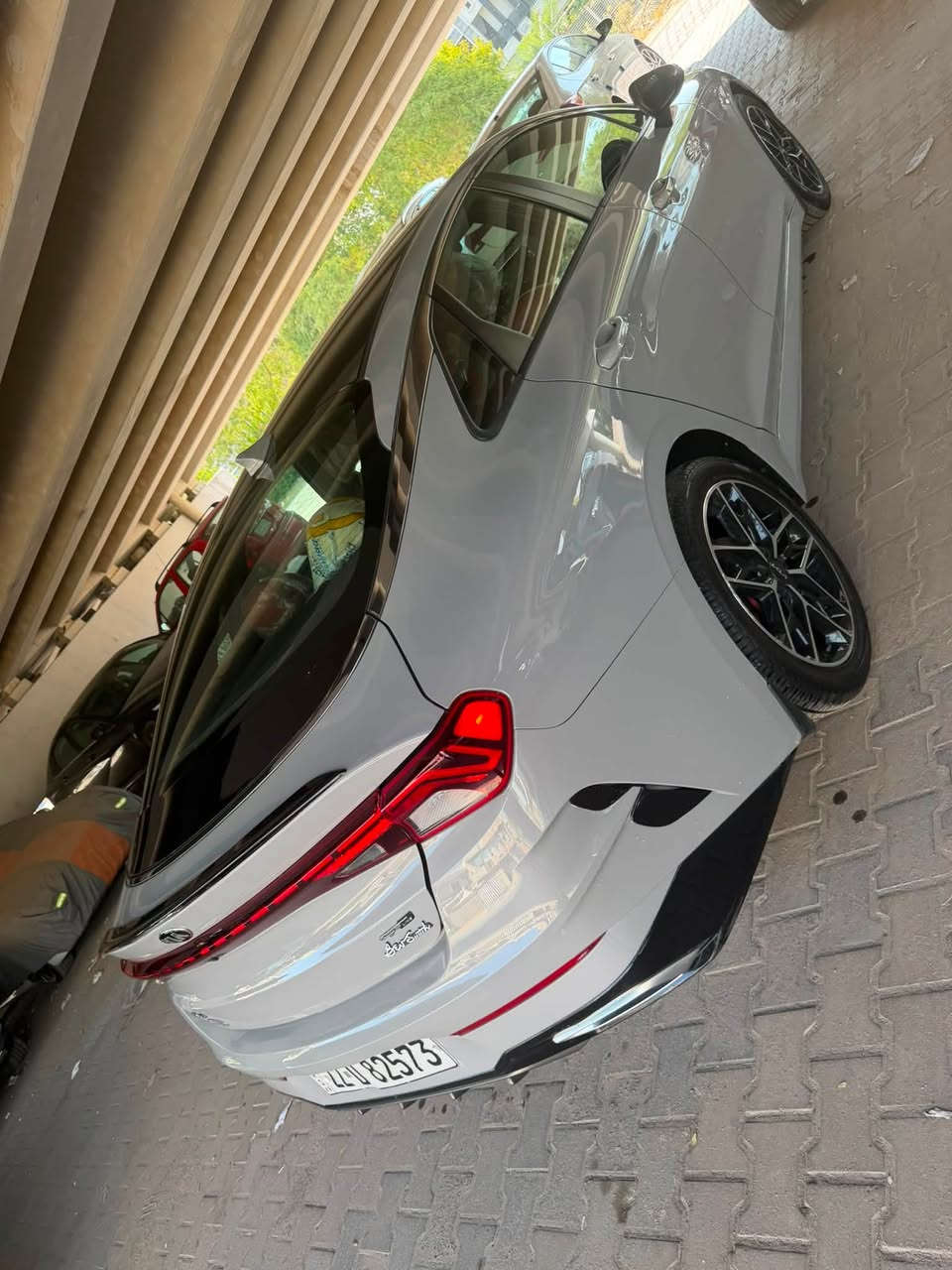 كي فايف 2021 gt line اسمنتي  فول عدى الفتحه 1600 تيربو مواصفات تحكمات ستيرن تحديد مسار 4 انظمه قياده تخم تاير جديد كير محرك مكفولات بيها سونار جديد حادثها الباب والجاملغ الايسر مبدلات وكاله واكو اماكن بارد مذكوره كلها بالسونار والجاملغ الخلفي مكان صغير كلش بي صبغ
 السعر ‏139  شي بسيط للشراي المكان السيدية وهذا رقمي
*********** سيارة ماشي81
