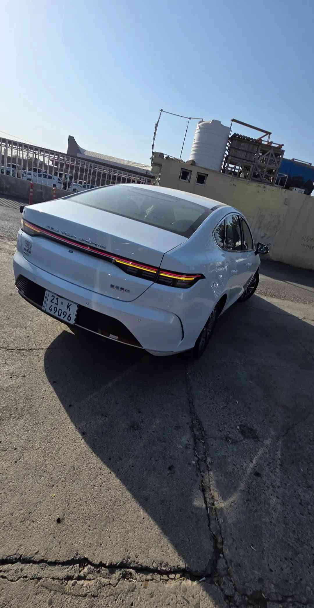 ـ05 BYD ـ2025 بی بۆیاخ مواصفات   ئاوینە ئیشارات ،  ناو سپی ،  کوشن جلد ، گیچ ئەلیکترۆنی ، ویل کڕۆم ، سوکان ڤۆلیوم ، سوکان تەلفون ، کامیرە ، حاسە ، لایت لید ، ویل کڕۆم ، دەسک بصمە ، بگ لایت لید ، دوای حاسە  ـ23.000 Km بۆ زانیاری زیاتر کۆمینت یان پەیوەندی بکە ☎️.  ***********📞 *********** 📞  ناونیشان سلیمانی شەقامی مەلیک محمود  Salahaddin Auto — معرض صلاح الدین  https://maps.app.goo.gl/GTqjTbohj8BvP
