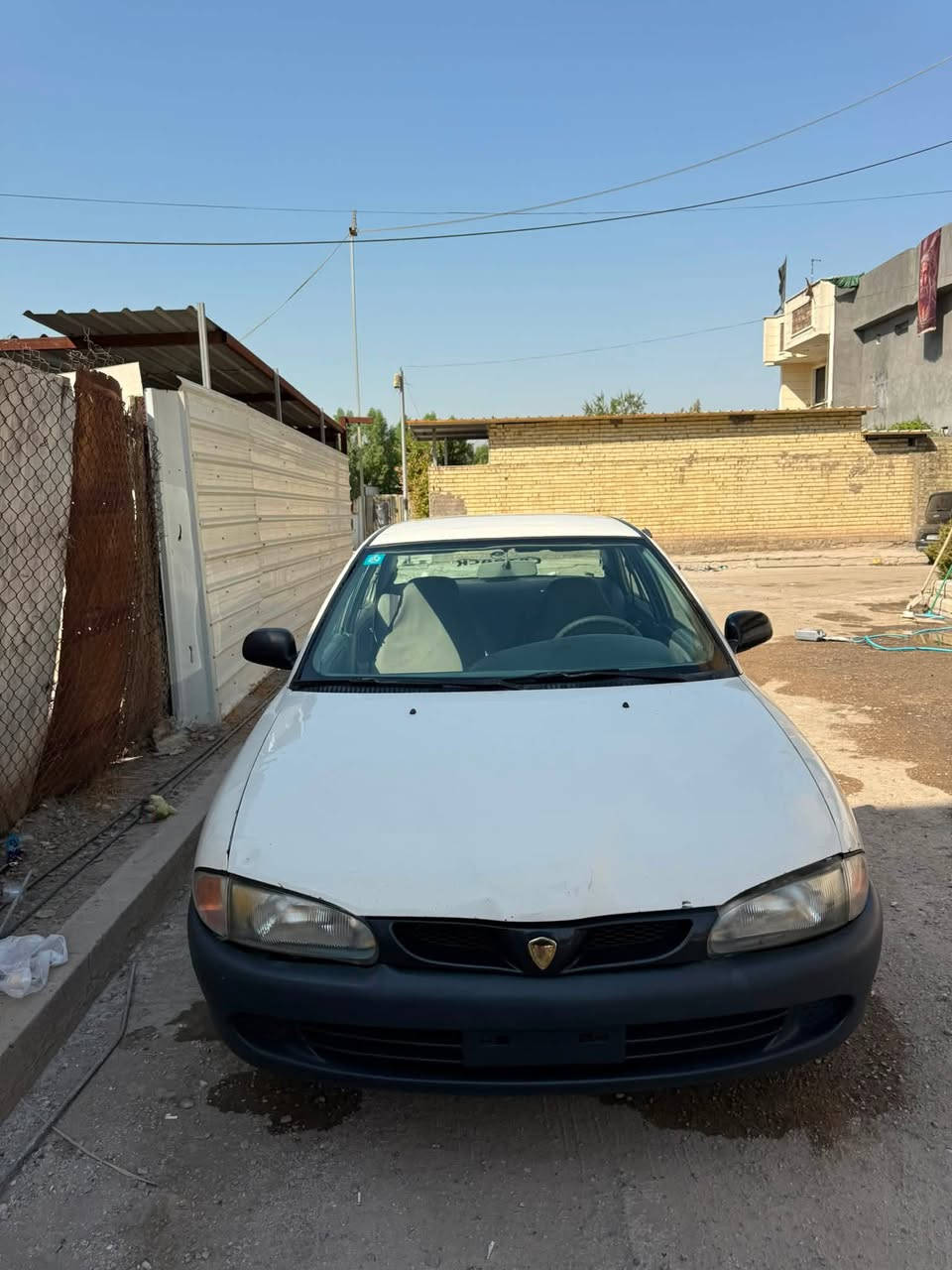 السلام عليكم 

بروتون ويرا 2004

كير مكينة حدادية تبريد كلها مكفولة

عليها  سماعات ودمام اصلية

وشادلها منظومة زنون لايتات وبلوجكترات

السيارة على ايدي لو مرة اطلع بيها بلأسبوع لو ما اطلع

بانزين بس محسن مشايفة العادي ودهن كله امزويل 

عوزها بس تبديل للرقم عود اوكعه من سعرها

رايدها ب 47 وبيها مجال حك الشراي

مكاني بغداد الزعفرانية

***********
