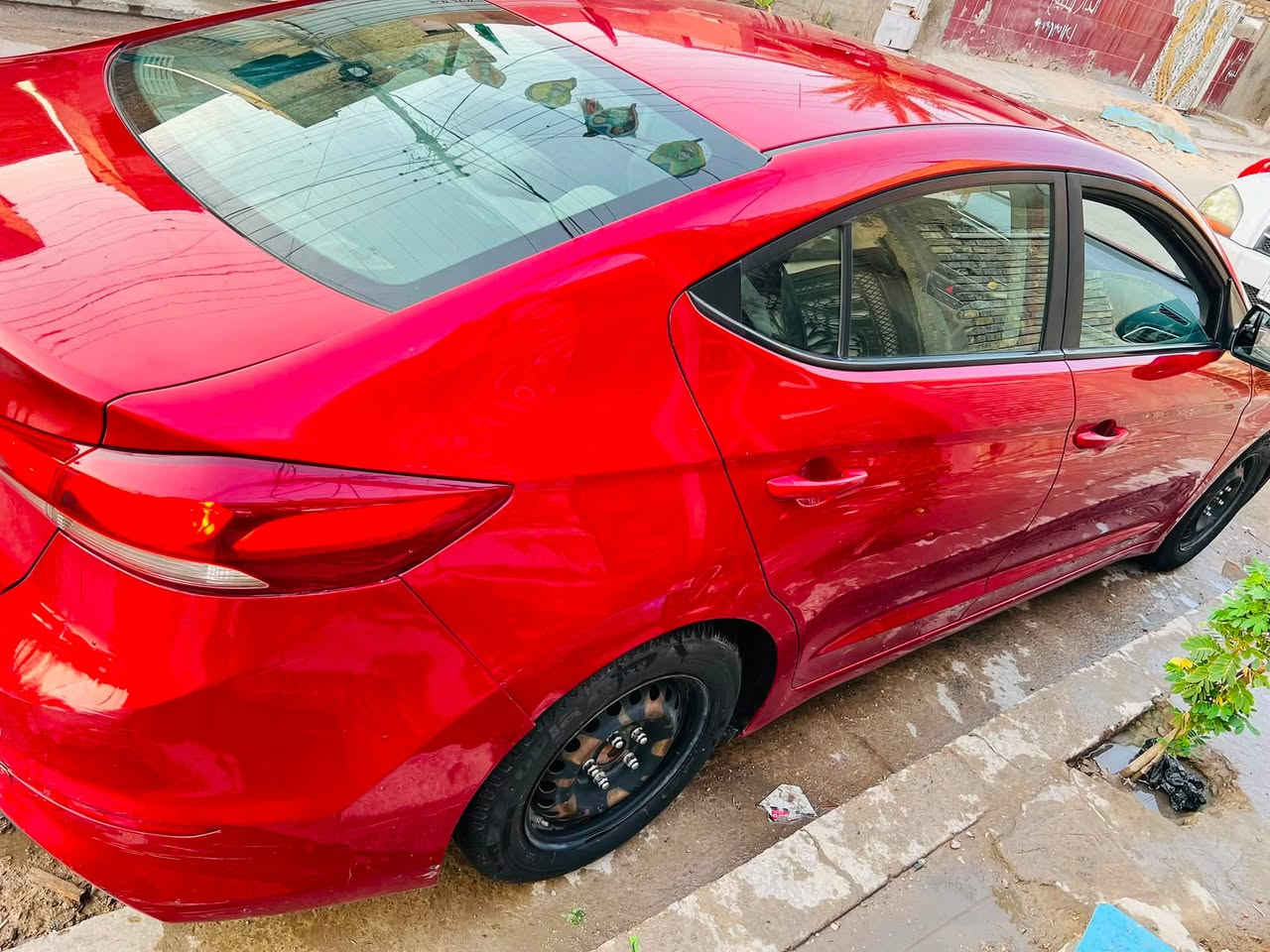السلام عليكم
هونداي النترا موديل 2018 أمريكي سياره نظيفه وحلوه 
كير ومكينه روعه 
حادثها بسيط جداً بلبنيد مصلح على البارد 
سياره ماشيه 164 
الاستفسار اكثر على الرقم او واتساب 
***********
