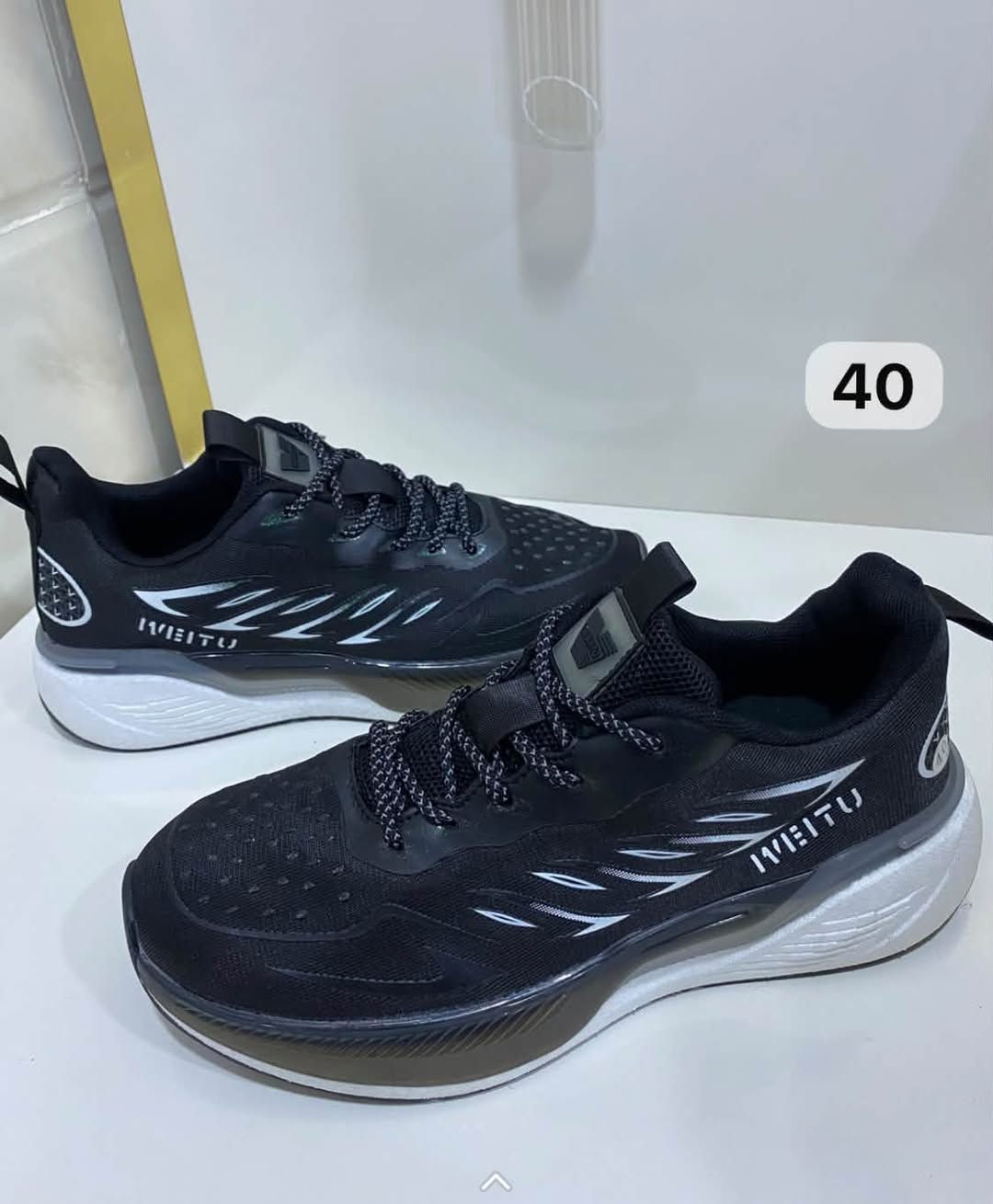 تحطيم الأسعار • مقاسات 40-44