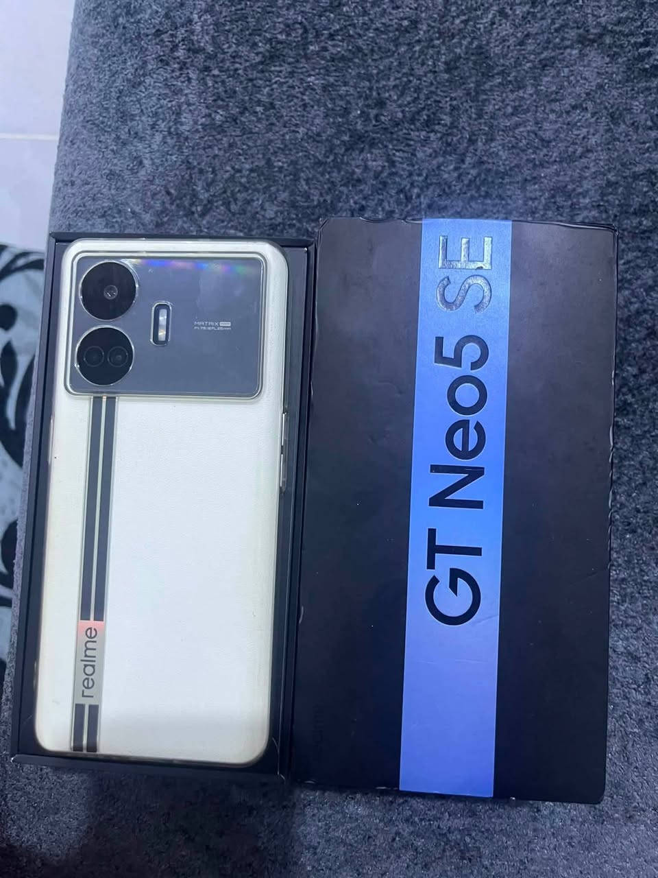 Relame GT Neo 5 SE
ذاكره ١ تيرا يعني الف گيگا رام ١٦+ ١٢ يعني رام ٢٨ الكلي 
جهاز نظيف ما مفتوح كله بشرط و بي ضمان شاشه ١٤٤ هيرتز نظافه 95% سعر 350 الف قفله المو شراي لا يعامل رجاءً 
***********
