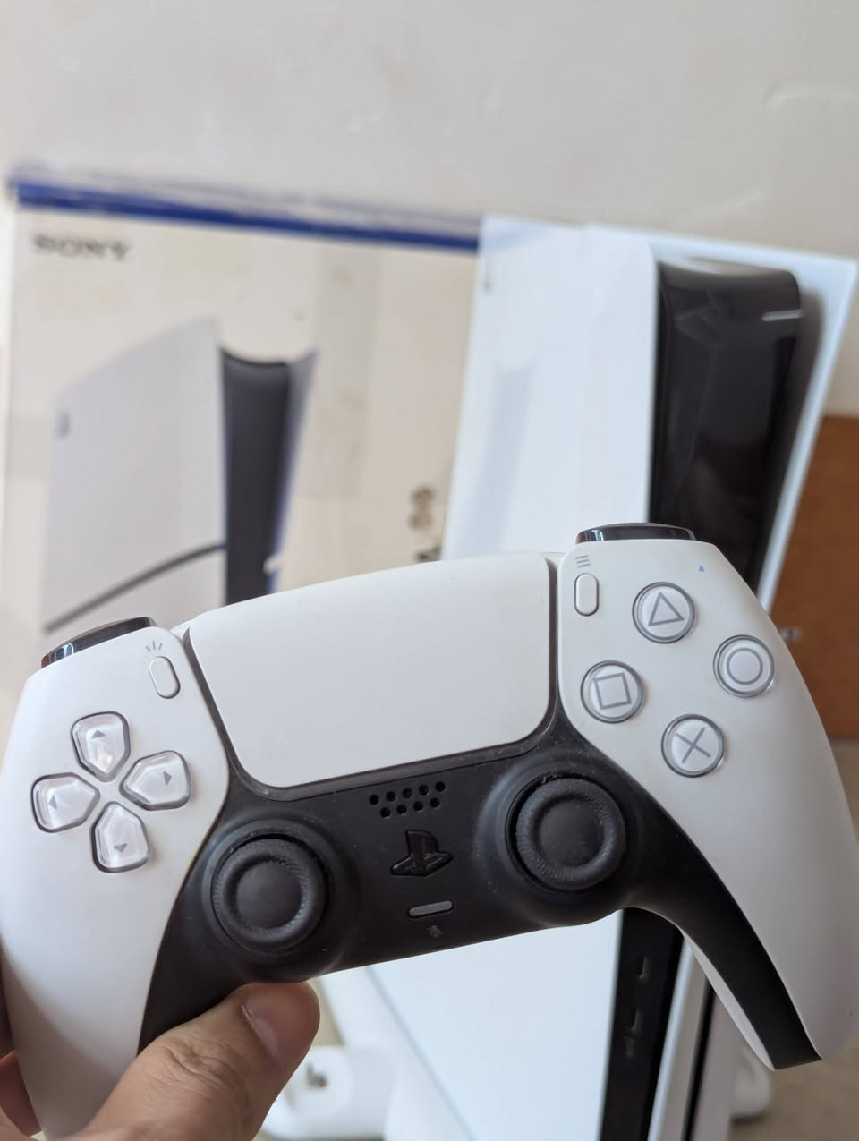 Ps5 slim disk + fc26/24
 بۆفرۆشتن و گۆڕینەوە
حسابکە لۆکە بەشەرت و زەمان پێشکەشتی دەکەم
بۆ زانیاری زیاتر و نرخەکەی سەردانی پەیجی تیک تۆکم بکەن
لە خزمەتانام بچووکیتان ئەکەم
Hozan store
***********
