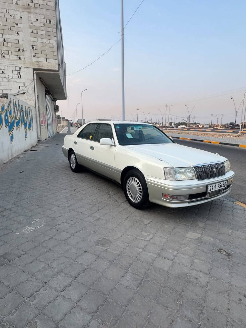 سلام عليكم راس ثور فلات موديل 1997 كفاله من الكص ونغل الجثه والضربه حتى من البارد مكفوله مكينه وكير ثلاثه الف جديدة حداديه بلكارتون تخم تاير ويل كب كهربائيات كله شقاله تبريد شغال ثلج لايت زنون دواخل جديده رقم بصره تحويل مباشر السعر 112 بيه مجال الاستفسار اتصال على الرقم *********** العنوان البصره

