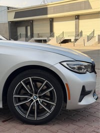 بي ام دبليو 330i • ٢٠٢١ • ٧٠٠٠٠ كم
