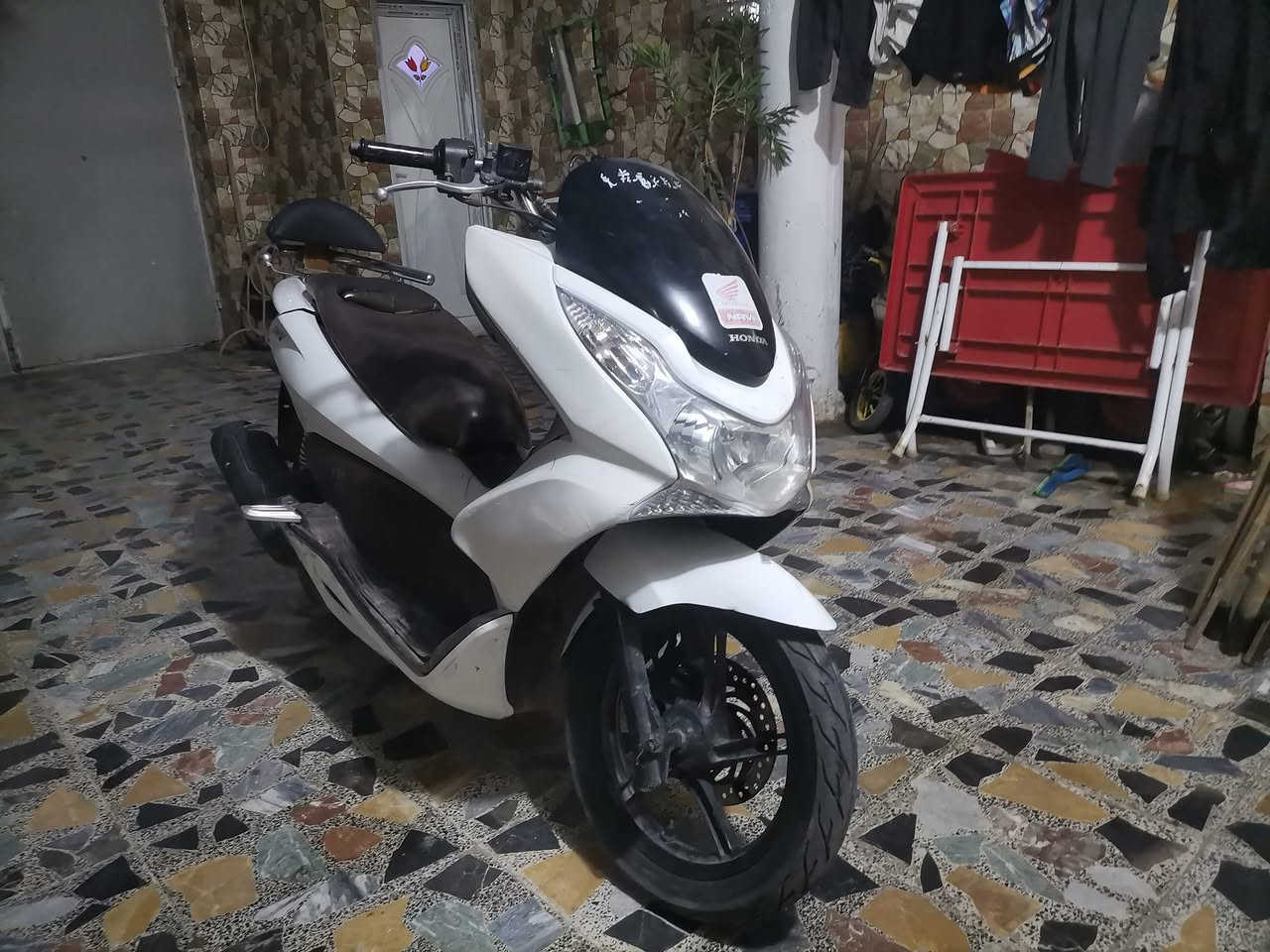 السلام عليكم  البيع بي سي اكس جيل الاول مكينه مكفوله دراجه نضيفه سعر 1250 بيهه مجال اربعه كير  نامه مديل 25 مكينه مكفوله سعر 600 بيهه مجال الكوت حي الجهاد. شراي يخابر بيه خير ويدلل ***********////***********
