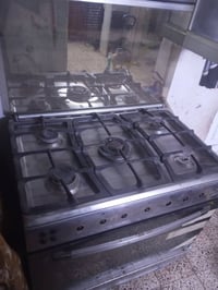طباخ الحجم الكبير فرن وكلشي شغال بس ينرادلة تصليح اب ١٠ آلاف يلغون حسا...