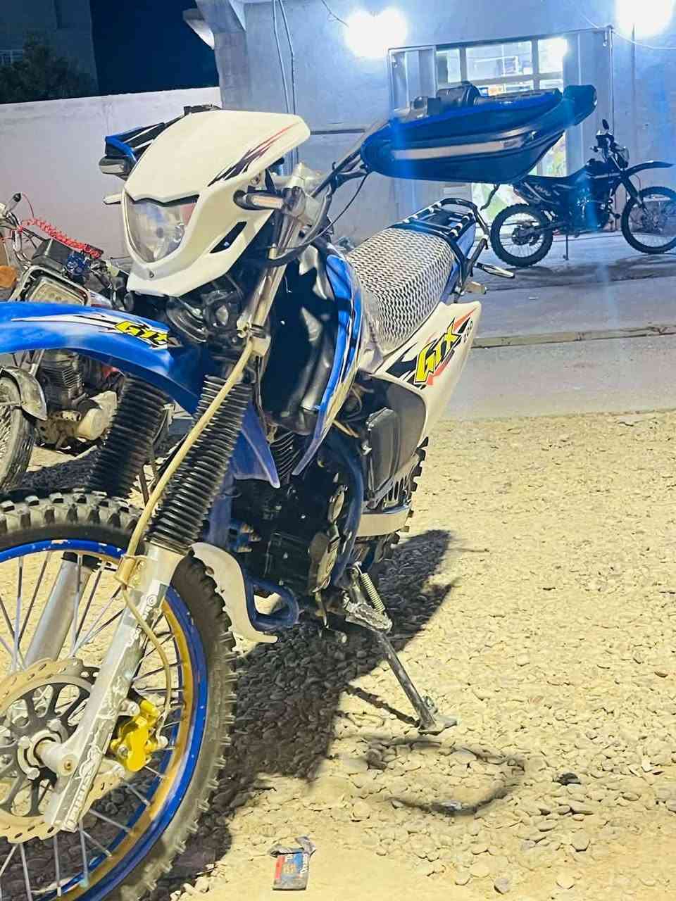 السلام عليكم كاويار للبيع السعر مليون و25 بي مجال البيع نقعد ***********
