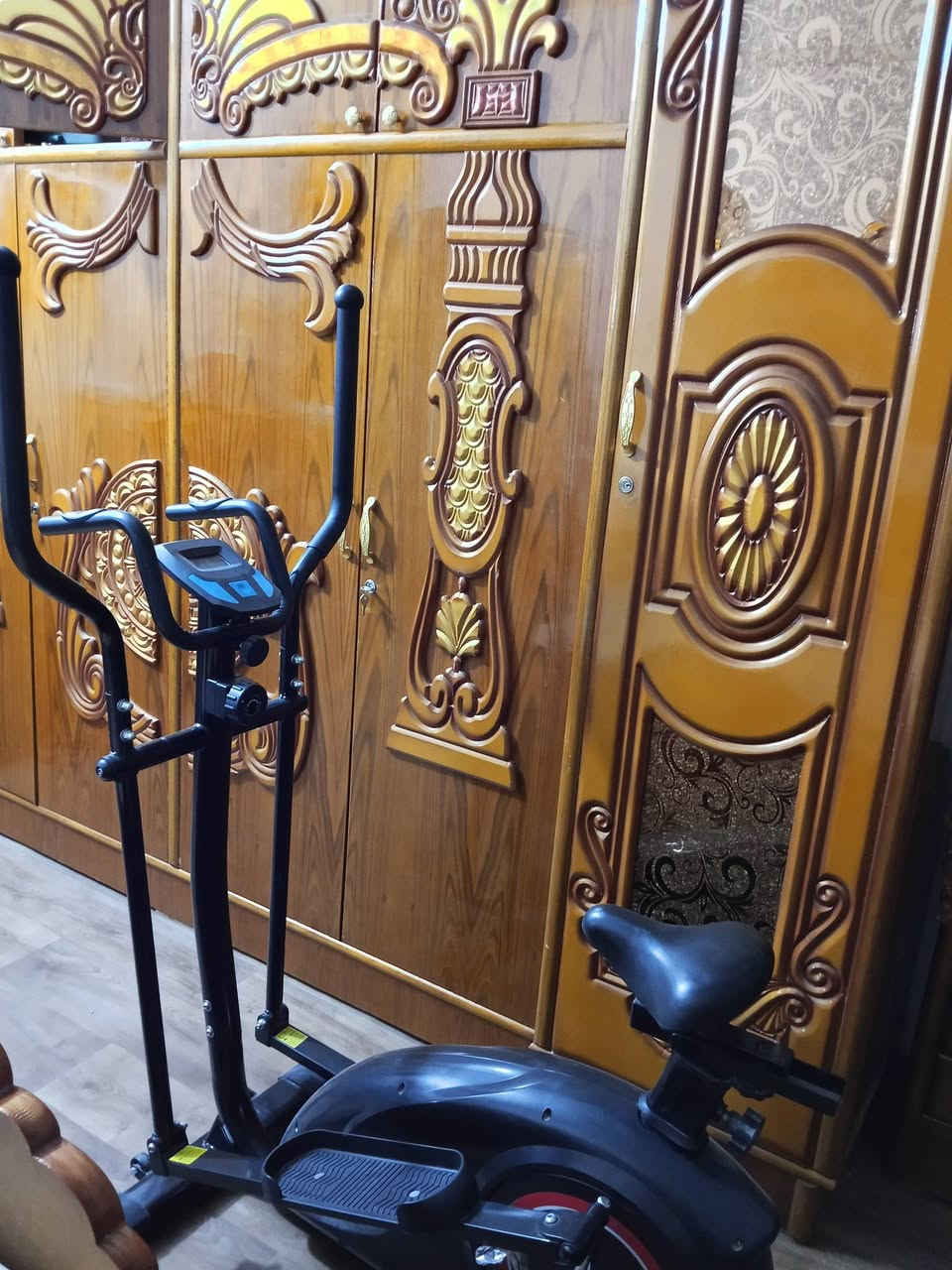 بيسكل جري ايد ورجل حديث صار اسبوع اشتريته 300 أريده 250 العنوان بغداد البلديات مخازن الأسمنت الرقم ***********
