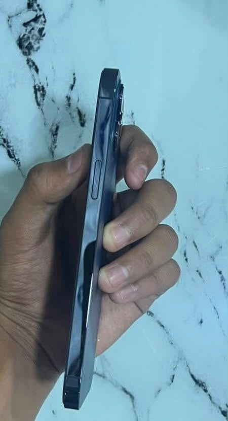 آيفون ١٢ برو ماكس • ٢٥٦ • بطاريه ٧٦