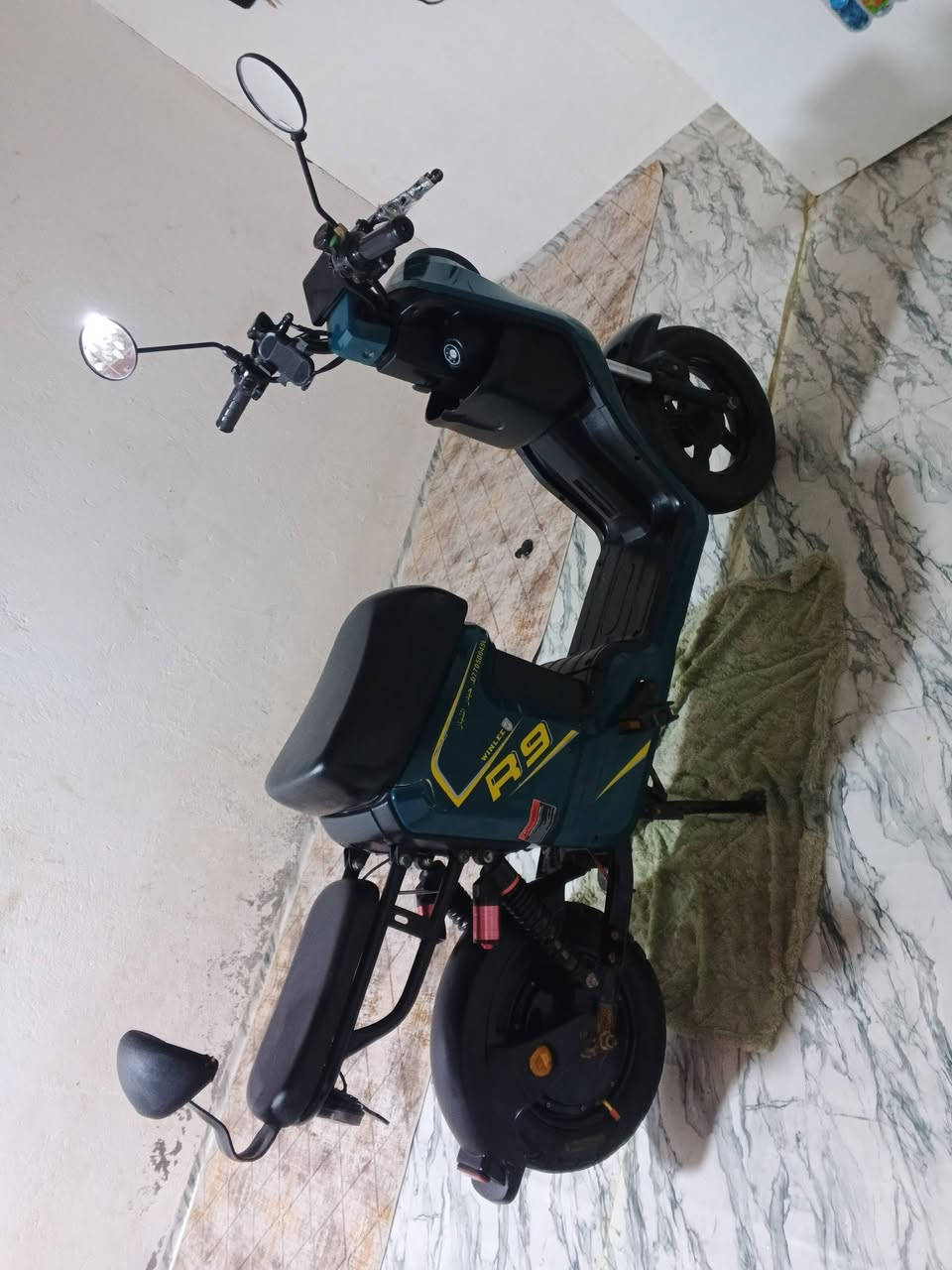 دراجة اي9 بطارية جديدة مابيها شئ وهاذه تصويرها سعر300 العنوان بصره أبو خصيب ***********%

