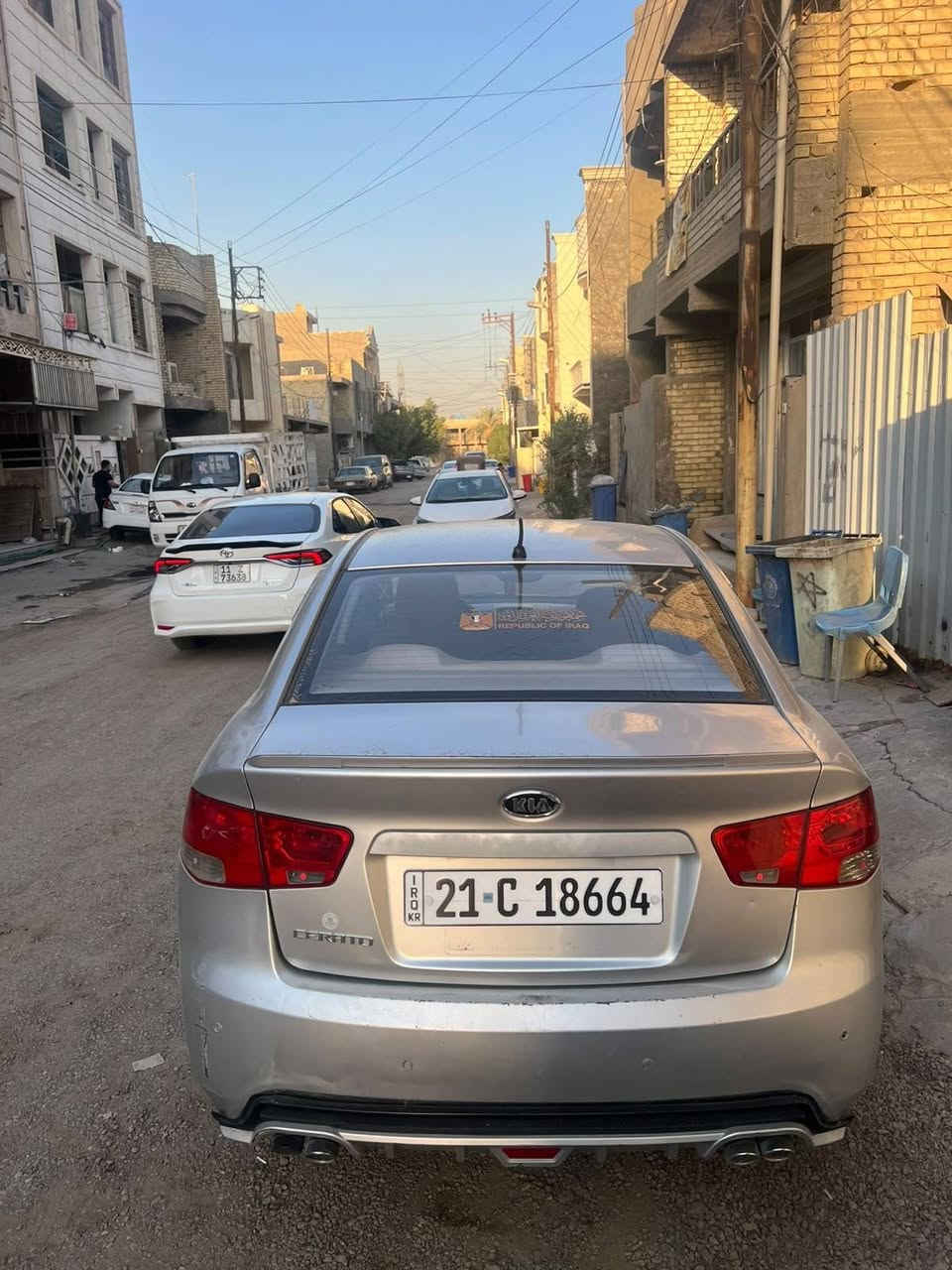 السلام عليكم 
سيراتو ١٢ خليجي بدون صبغ فقط جاملغ أمامي جهة السائق مبدل نفس اللون وربع لغد شي بسيط  والبنيد بي طخة قليلة أساس فقط والصدر جديد والمكينة بيها خيط تبخير كلش قليل السيارة رقم سليمانيه جديد تحويل ثاني يوم السعر ٨٨ وبيها مجال قليل حك الجية الإتصال *********** ما متواجد ماسنجر
