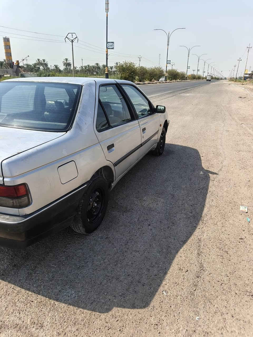 بيجو روى موديل ٢٠٠٩ رقم بغداد هزه جديده سنويه جديده أرقام جدد بأسمي تحويل مباشر كير مكينه صدر تخم تايرات تبريد سياره بلاديه على وضع الشركه بدون صبغ بيه جراد قليل السعر ٢٧ وبيه مجال المكان بلد ***********
