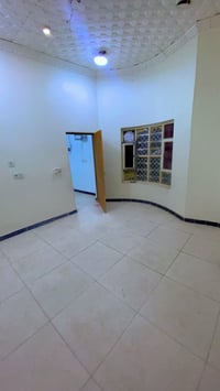 الحكيميه الرديني • غرفتين • طابق أول