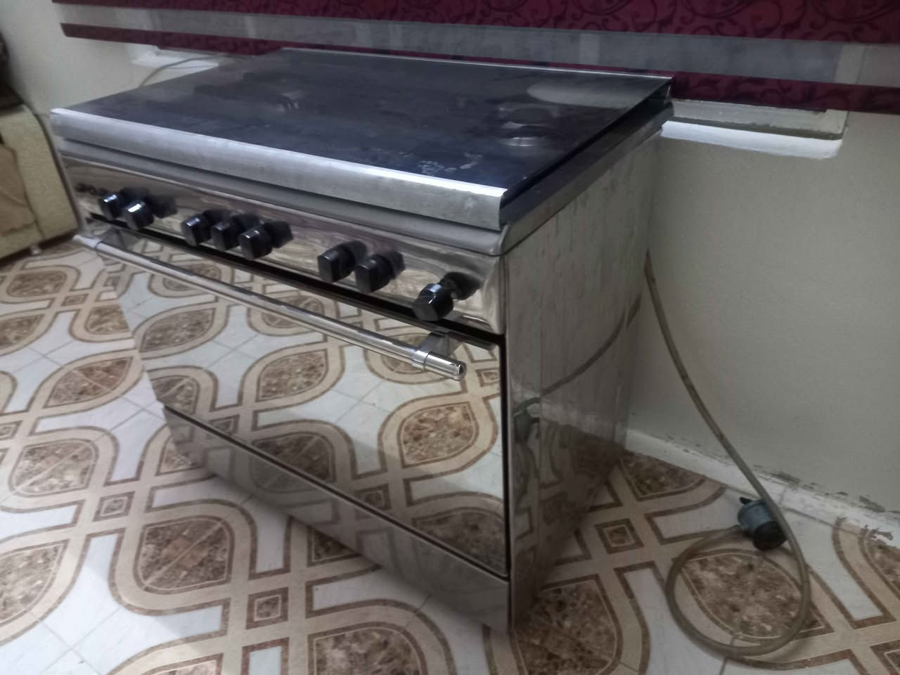 طباخ رويال للبيع شرط الشغل السعر ١٣٥ ألف العنوان موصل حي الصدام بعد السيطرة عالشارع العام طريق بعشيقه *********** *********** يوجد توصيل داخل الموصل أجره عالمشتري موصل, نينوى
