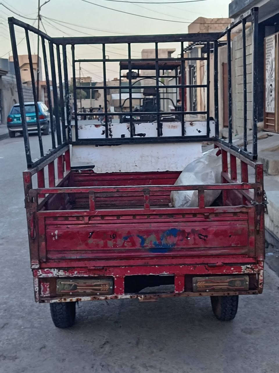 ستوتا للبيع موديل 17 محرك 25 السعر 900 اوبيها مجال
لاتصال ***********جانب الايمن
