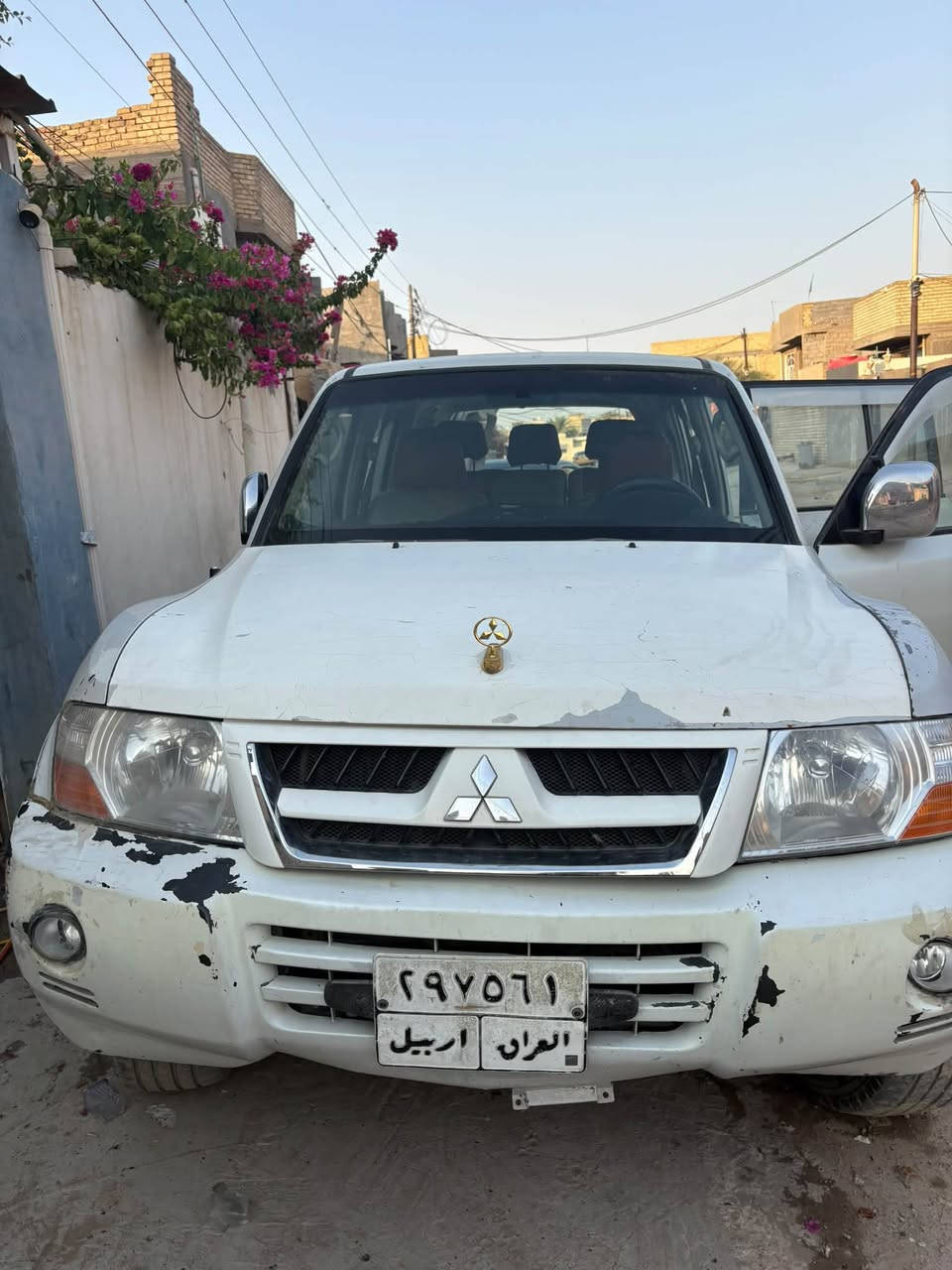 باجيرو 2005للبيع محرك 3500بدون تبديل او صبغ مكينه وگير شغال وعلى الضمان تخم تاير جديد مكاني بغداد  سنويه سعرها75ورقه للاتصال ***********
