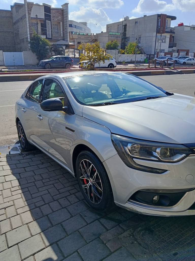 رينو ميكان 2019 بيها تبديل جاملغ الأمامي الأيسر بسبب ثقب كبير وصبغ ربع البنيد..
كير محرك تبريد زوج تاير جديد بطارية قبل اسبوع   خير من الله... ماشية 64 وأكثر بقليل
بأسمي السعر 90 ورقة مكان السيارة بغداد حي سومر شارع المدارس *********** ابوعلي بغداد, العراق
