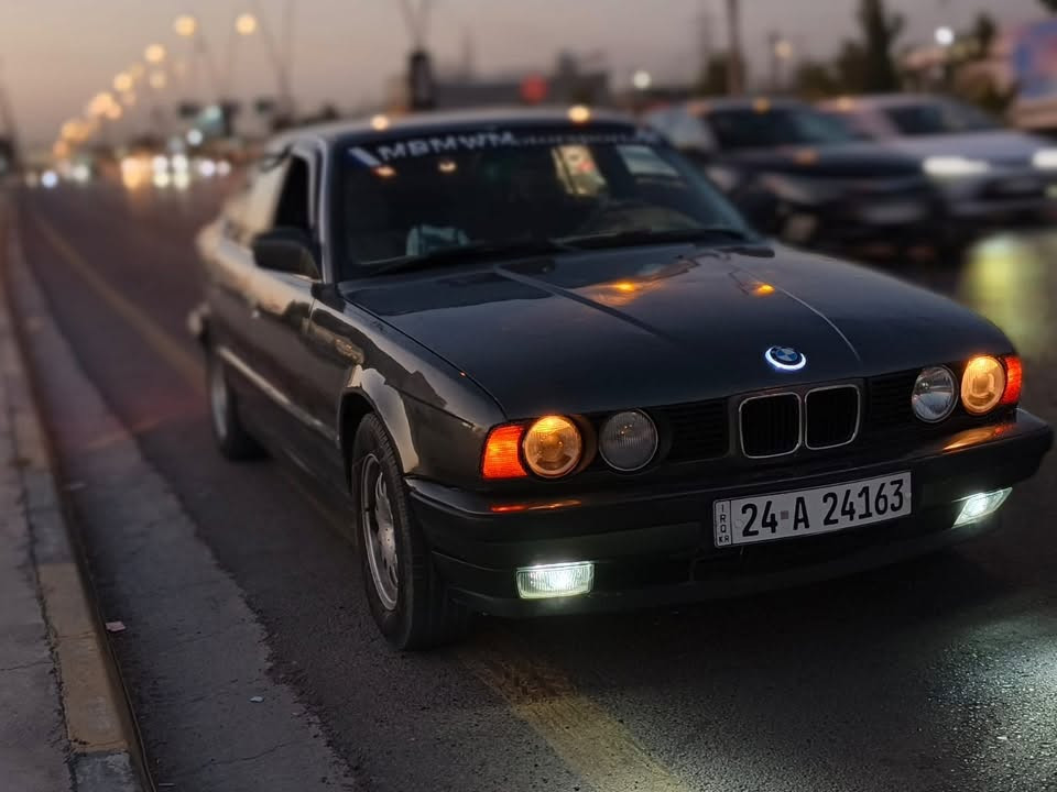 بي ام 525 كبس كير توماتيك مصبوغه عام بدون ضرر شرط كهربائيات سياره ماتصرف عليها محرك كير شرط السعر60. 

‭***********‬
