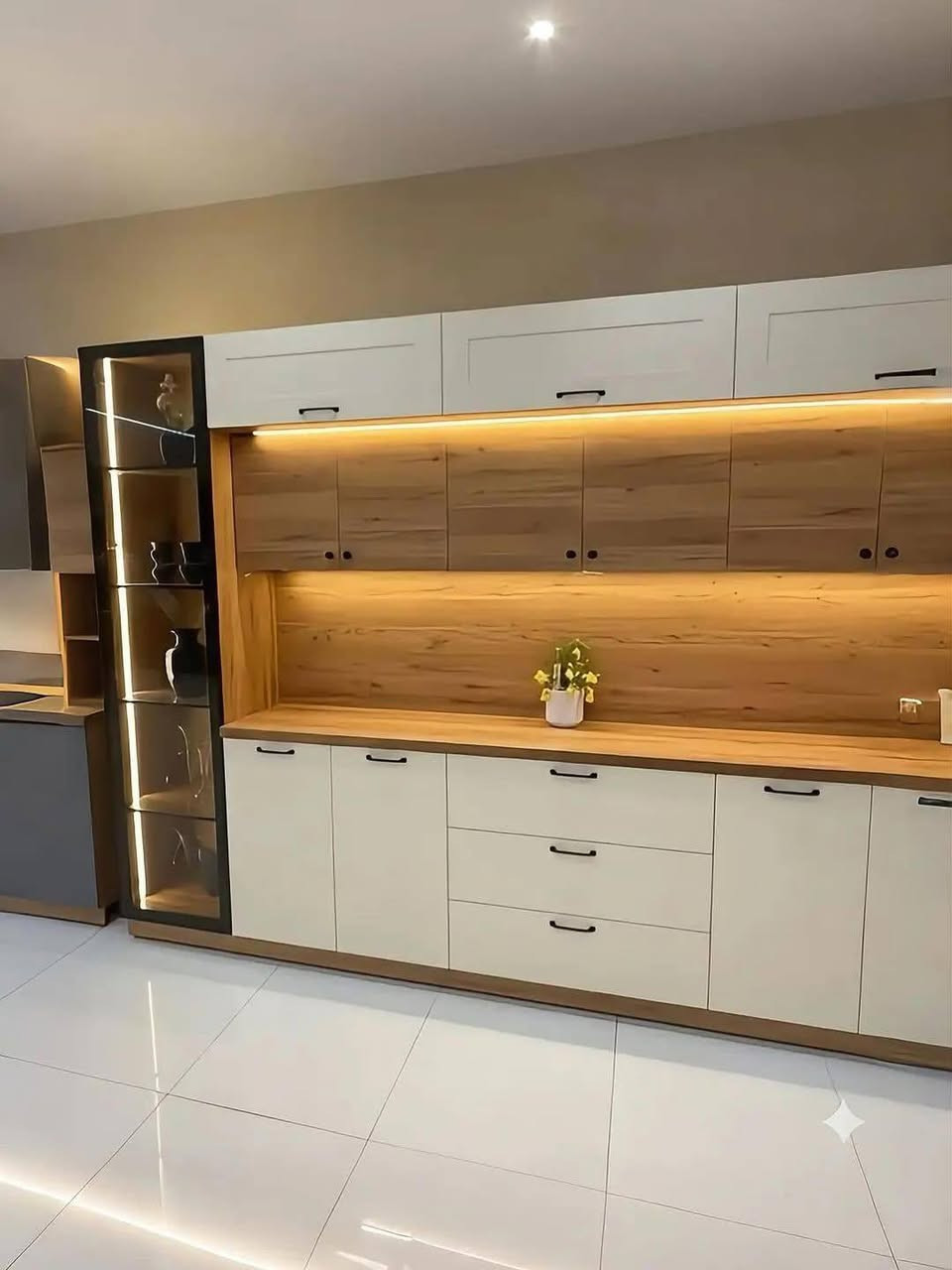 ✨ كاونترات مطابخ MDF و HDF ✨

🔹 HDF
• 3 أمتار + سنك 1.5 متر — 850 ألف
• 2.5 متر + سنك 1.5 متر — 800 ألف
• 2 متر + سنك 1.5 متر — 750 ألف

🔹 MDF
• 3 أمتار + سنك 1.5 متر — 750 ألف
• 2.5 متر + سنك 1.5 متر — 700 ألف
• 2 متر + سنك 1.5 متر — 650 ألف

✅ تفصيل حسب الطلب
✅ جميع الألوان متوفرة
✅ خامات أنيقة وعملية
💳 متوفر نظام التقسيط

📞 للحجز والاستفسار:
***********
***********

نص مكتوب في الصور:
- معرض الفهد مطبخك، يعكس ذوقك تصميم عصري، جودة تدوم. مواد عالية الجودة تصميم مخصص حسب الطلب لمسات عصرية أنيقة متانة تدوم لسنوات
