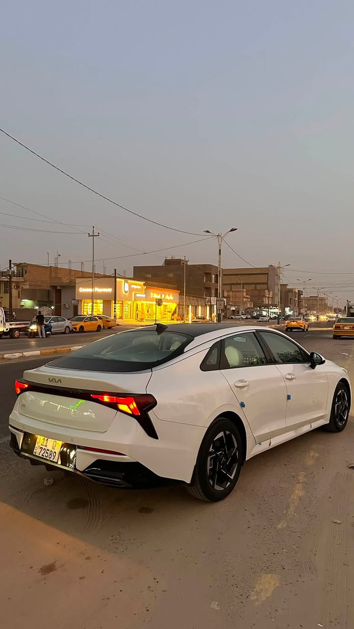 كي فايف 2024 لون أبيض للبيع
محرك 2500cc
رقم بغداد 
السيارة ماشية 20 الف كيلوا 
السيارة فول مواصفات بانوراما كشنات جلد لون ابيض 
السيارة نظيفة و مرتبة و استخدام شخصي 
و حالتها ممتازة ومتحتاج اي شي و جاهزة للفحص باي مكان 
للاستفسار و التفاصيل ***********
