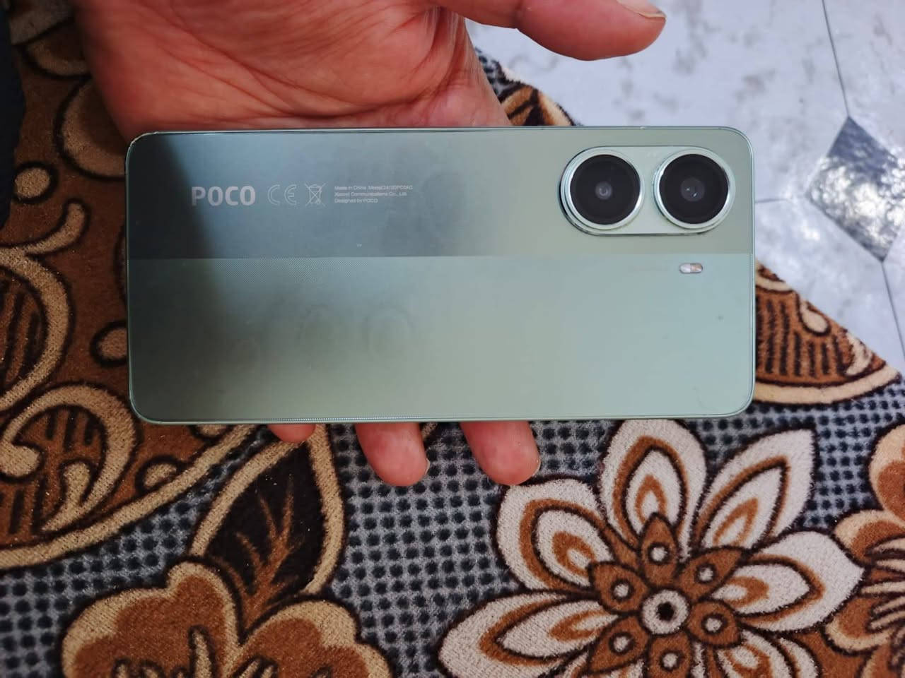بوكو x7pro ذاكرة 512 بس السماعة الجوة واقفة وزر التشغيل واقع مبدل شاشة اصلية 120 فريم ببجي للبيع 250قفل بدون عملة معة شاحنتة  90واط  تواصل عالرقم ***********
