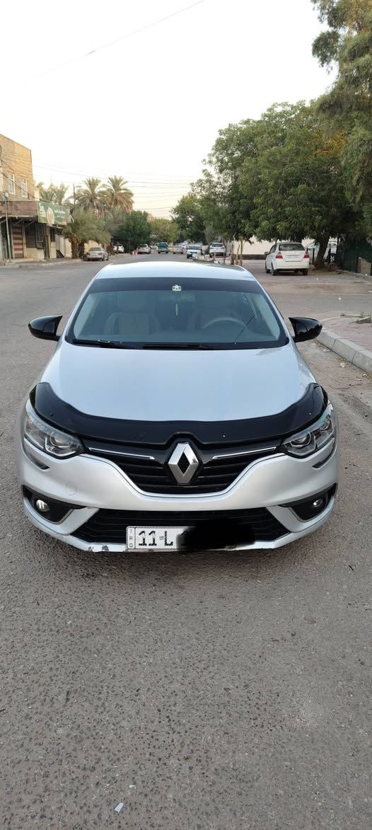 للبيع رينو ميگان 2019  90 ورقة رقم بغداد السياره حره تحويل ثاني يوم مكان السياره النجف السياره ما بيها نقص تبريد شغال تخم تاير السياره بيها فقط بارد قليل للتواصل ***********

