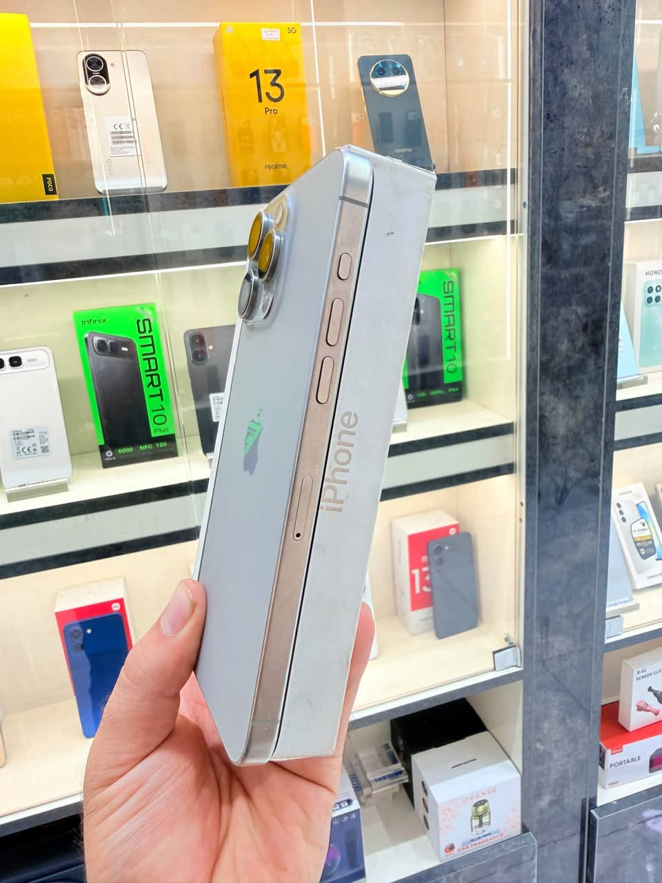 ايفون 15 برو ماكس • ٢٥٦ • بطارية ٩٢٪