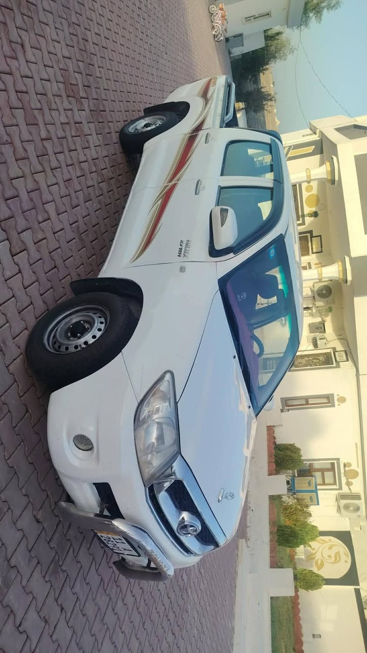 هايلوكس • ٢٠٠٨ محدث ٢٠١٠ • رقم بغداد