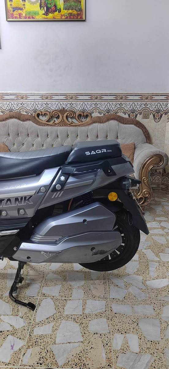 سلام عليكم دراجه شحن جديده جدا اباشي معروفه دراجه بعده بلايلون السعرمليون وبيها مجال مكاني بغداد حي ور***********
