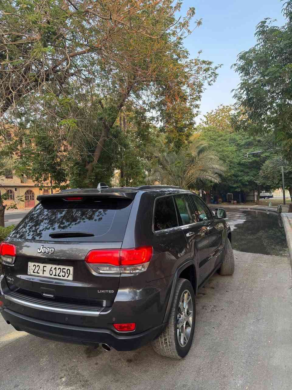 السلام عليكم جيب 2019 خليجي
السيارة فول واحد على واحد 
بنراما 
فور ويل 
ستيرن كهرباء
جنطه كهرباء
غرفة جلد كراسي كهرباء
السيارة كل نقص مابيهة 
ماشيه 100 الف
السعر 225
السيارة بيهة ربع بنيد وربع جاملغ صبغ بدون داخل او ايرباك
رقم اربيل هزة وفحص جديد
للتواصل ***********
بغداد شارع مطار المثنى قرب جسر 14 رمضان

