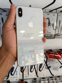 آيفون XS ماكس • ٢٥٦ • بطارية أصلية ١٠٠٪