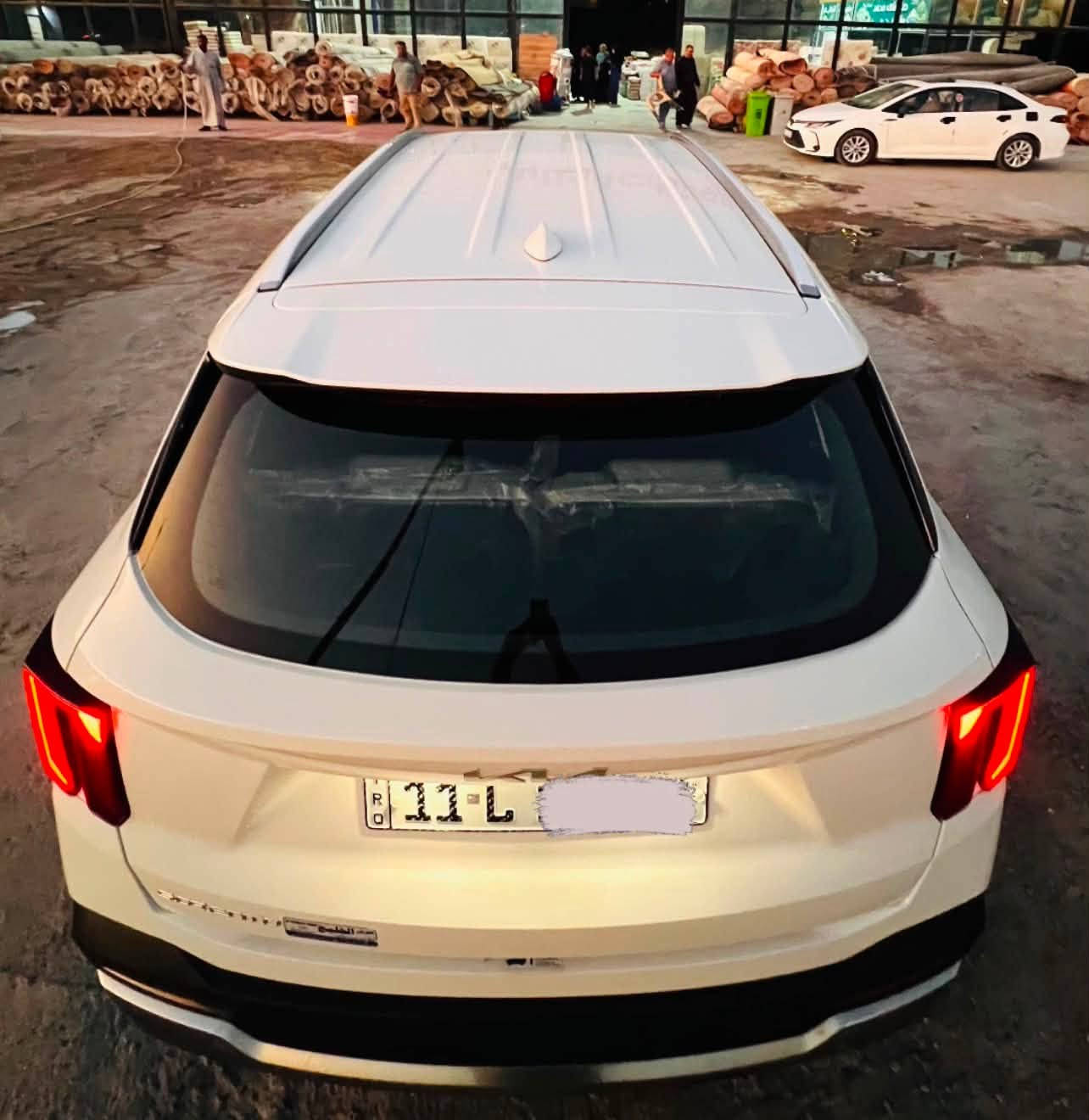 السلام عليكم 
سورنتو 2024 خليجي 
مكفولة من الصبغ والتبديل 

محرك 6V // 3500
ماشية 35400 km
رقم بغداد الجديد 
سيارة فول مواصفات عدا الفتحة 
بصمه عدد 2
( تشغيل عن بعد )
ويل حجم 19 
حساسات امامي خلفي 
كروز مثبت سرعه
نفكيشن ونظام الخرائط 
ترحيب ذكي 
اناره محيطه
Led امامي خلفي 
صندوق كهربائي
شاشه حجم كبير كار بلي متصل 
كير ماوس 
اناره داخلية كل الالوان 
شفتات ستيرن
منافذ USB
هندبريك كهربائي 
مقاعد الامامية كهربائي
تبريد ثلاث قطع 
سبعه راكب 
تحكمات ستيرن 
شاحن وايرلس 
4 اوضاع قياده 
نظام نزول منحدرات 
اوتو هولد
بردات خلفيه بلادي 
درايف مود 
وباقي المواصفات معروفه 
السياره خير من الله نظيفه وجديده 
 

للتواصل والاستفسار ***********
مكاني بابل - الحله
السعر بالخاص .
