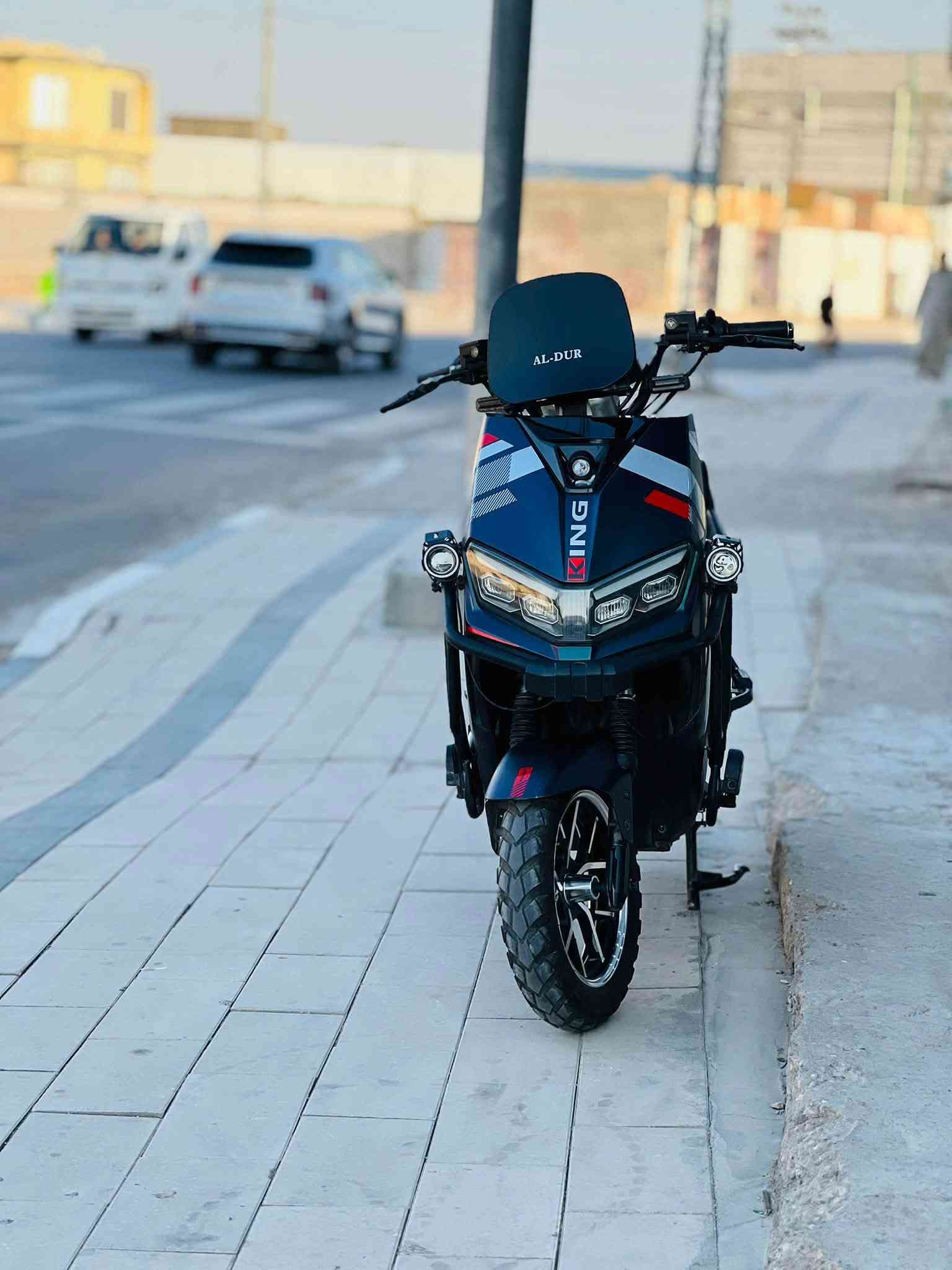 دراجة شحن سكنس الملكه الوحش
دراجة نظيف حيل 
شحنها خير من الله 
6 بطاريات 32A
بطاريات البلاد مالتها 
شاحنتها  الاصلية 
الشحن مالتها يمشيك خير من الله
الدراجة حلوه ونظيفه وما متعوبه ابداً 

السعر 725 الف وبيها مجال بسيط 
مكاني البصرة قضاء الصادق بني منصور 

واتساب 
***********
